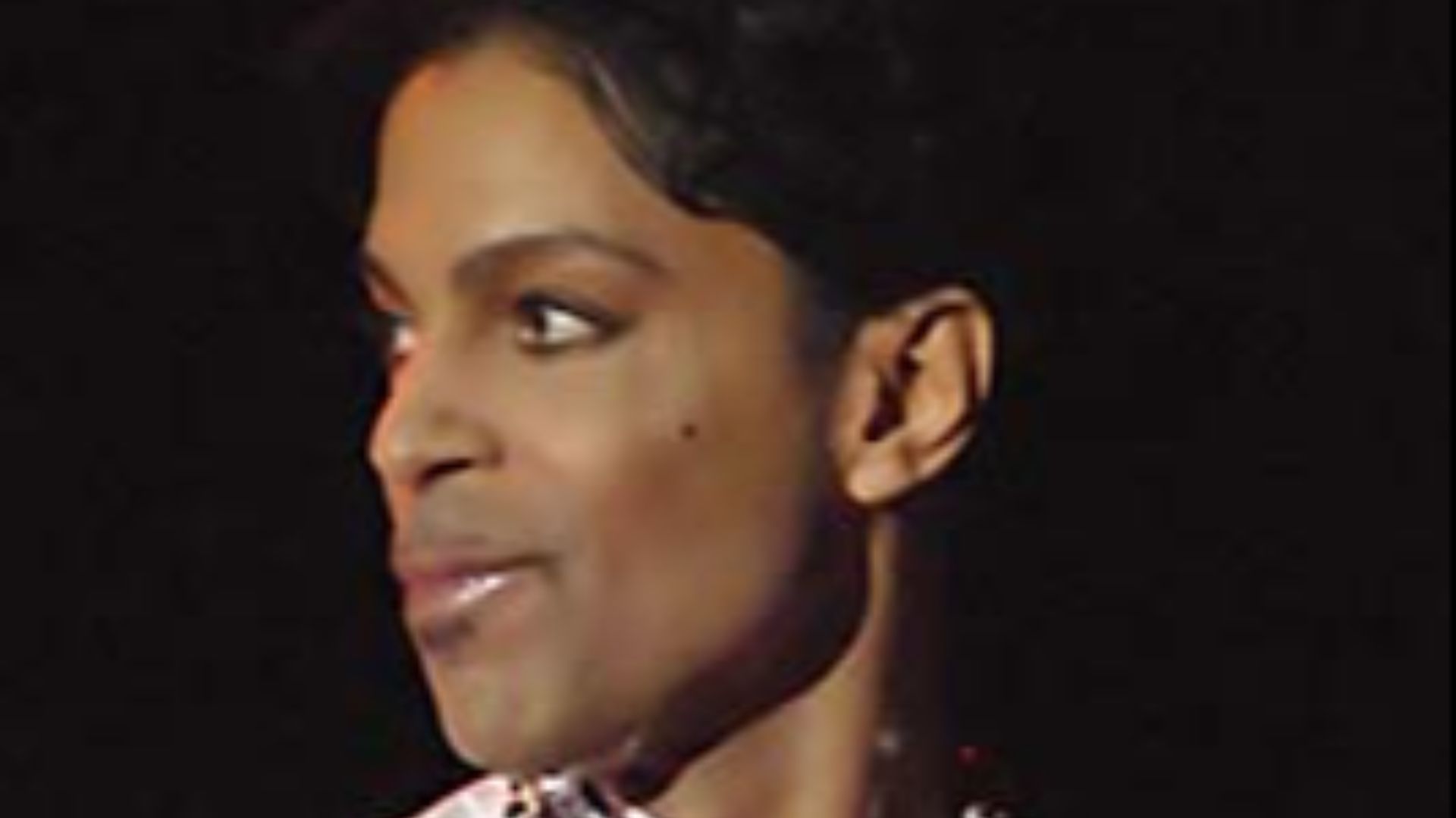 File:Prince at Coachella 001.jpg