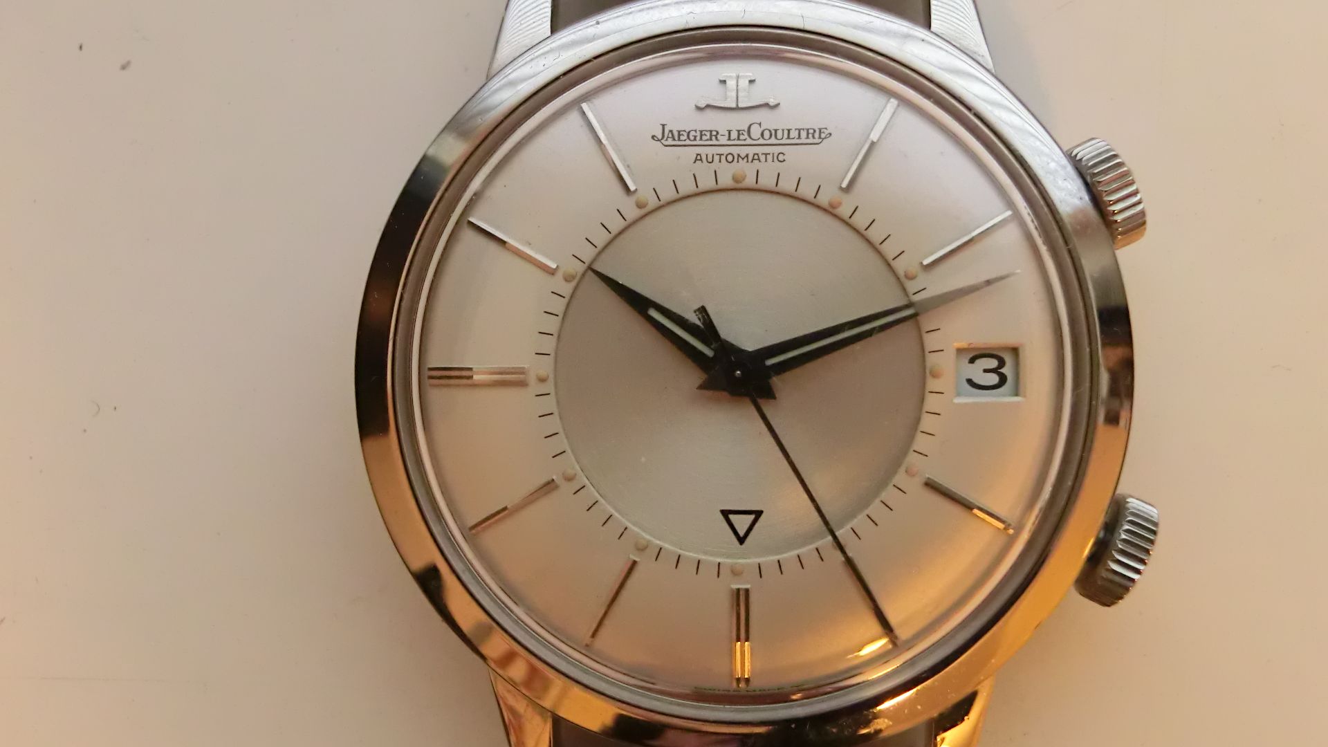 File:Jaeger-LeCoultre Memovox model E855 with calibre K825.JPG