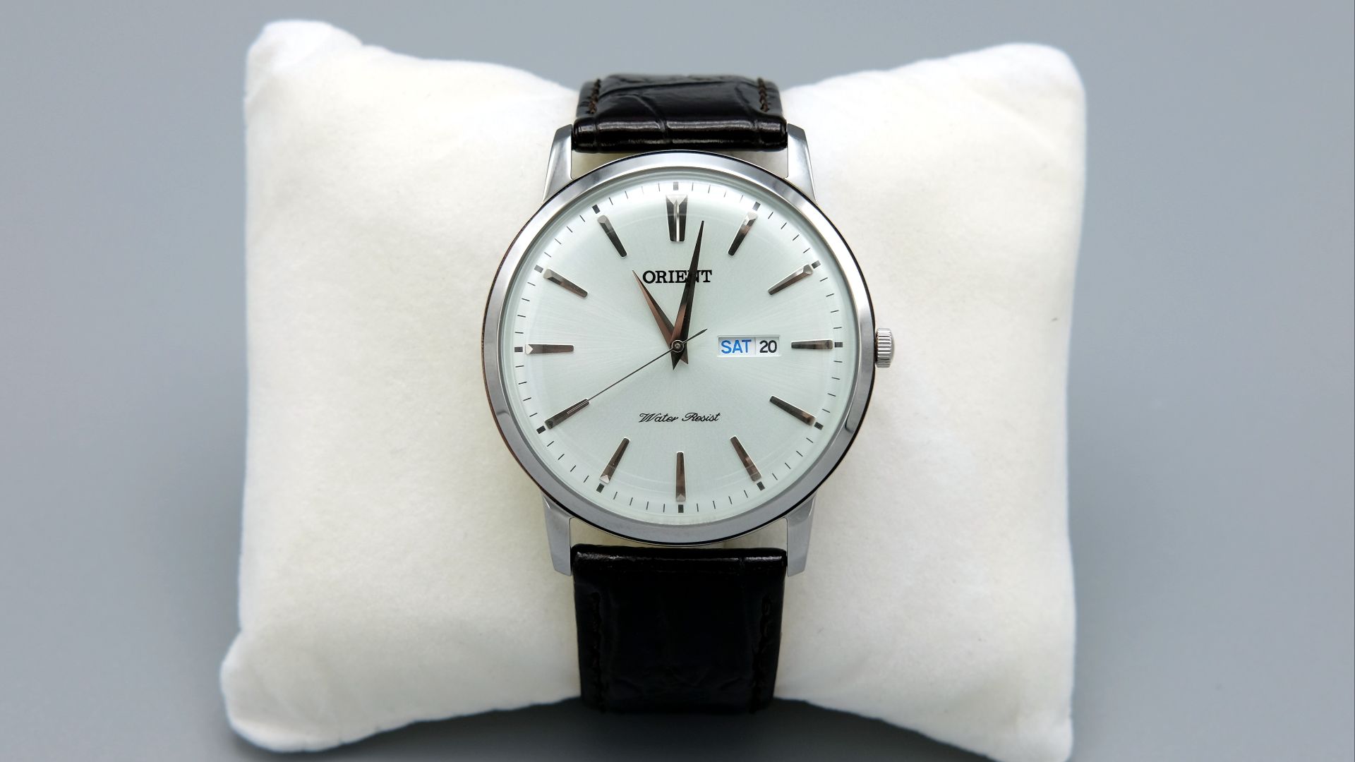 File:Orient Capital FUG1R003W9 wrist watch face.jpg