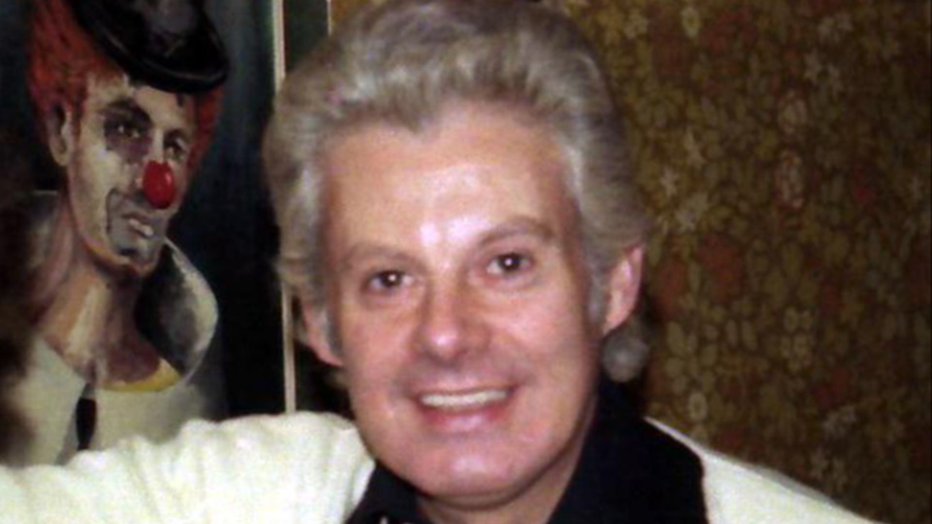 File:Danny La Rue 1975.jpg