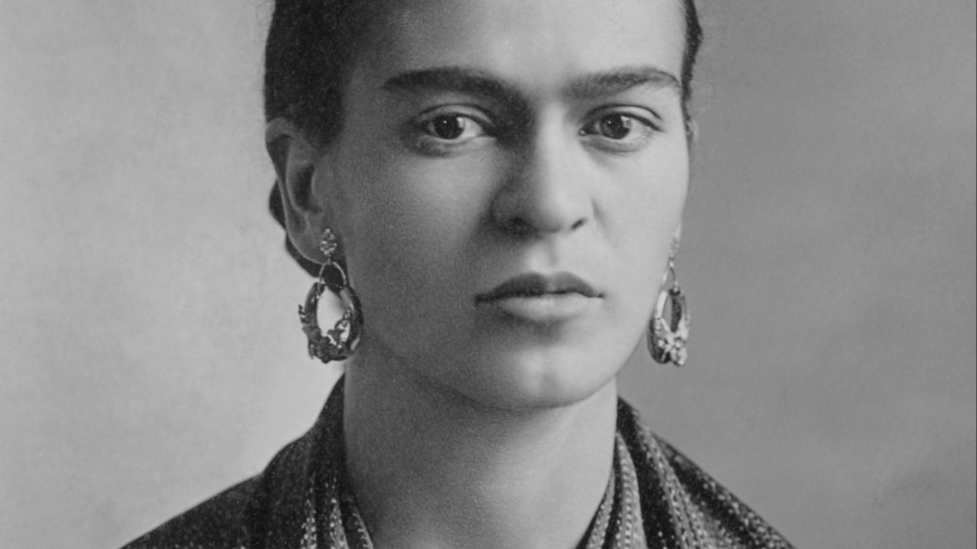 File:Frida Kahlo, by Guillermo Kahlo.jpg