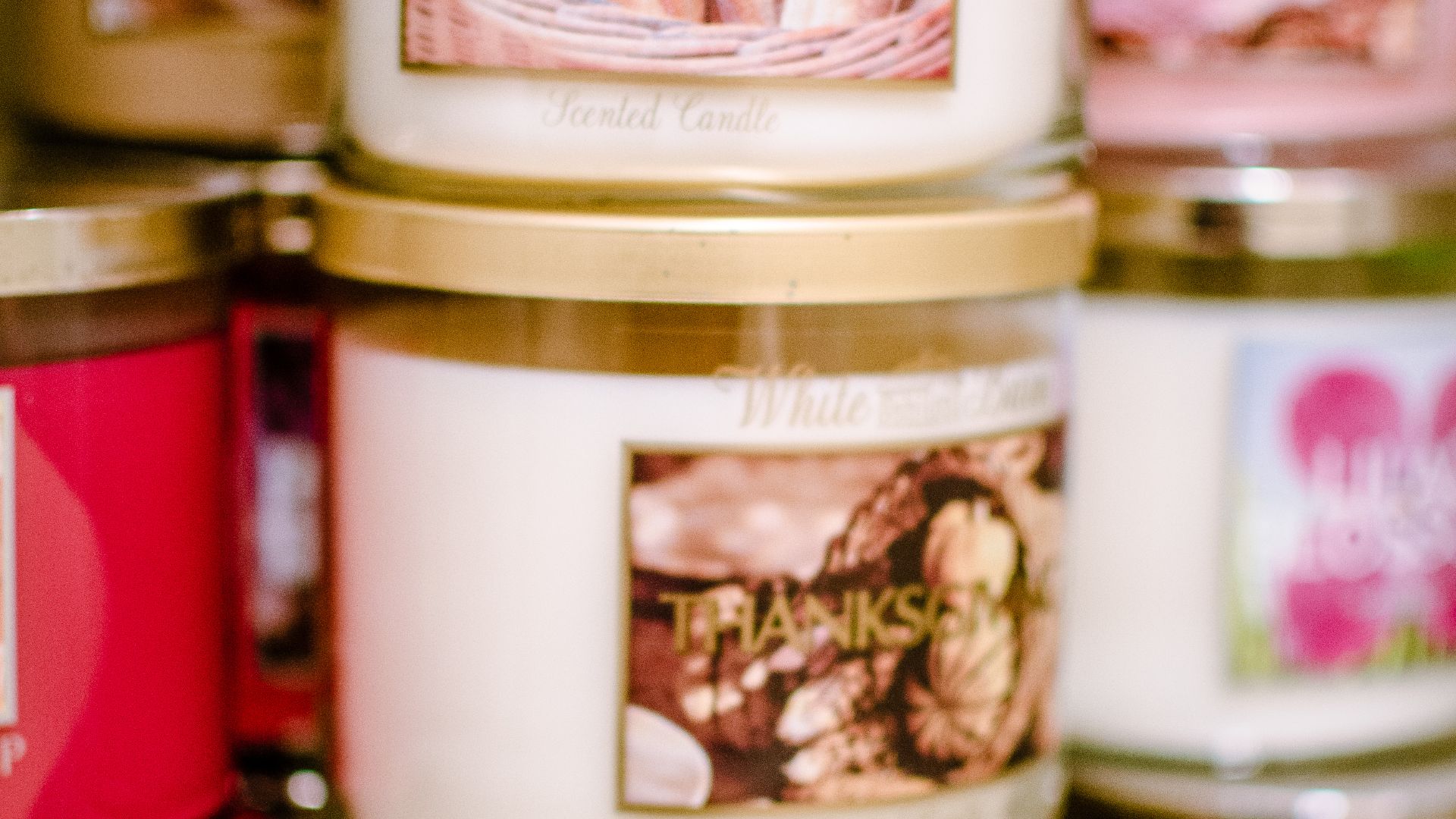 File:Bath and Body Works 3-wick candles (8191337081).jpg
