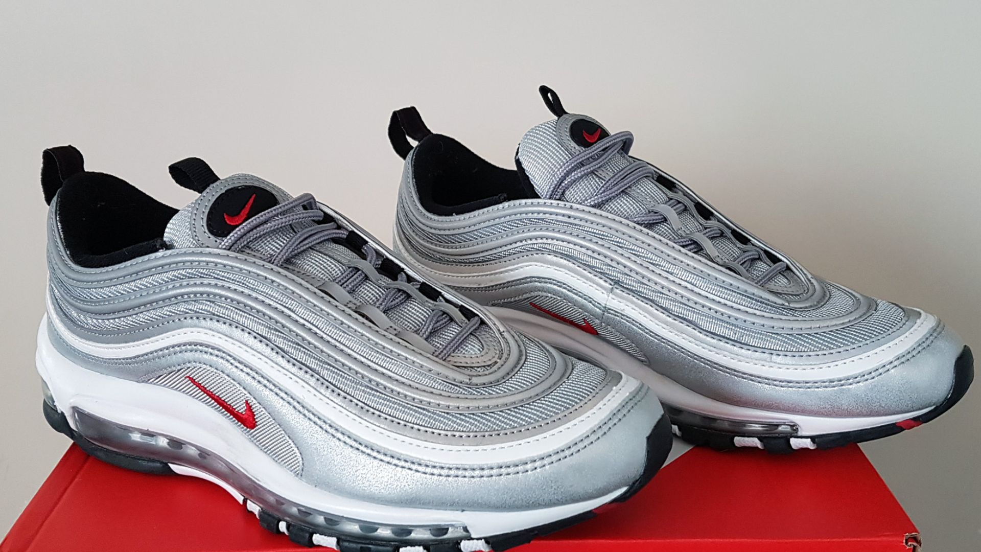 File:Air Max 97.jpg