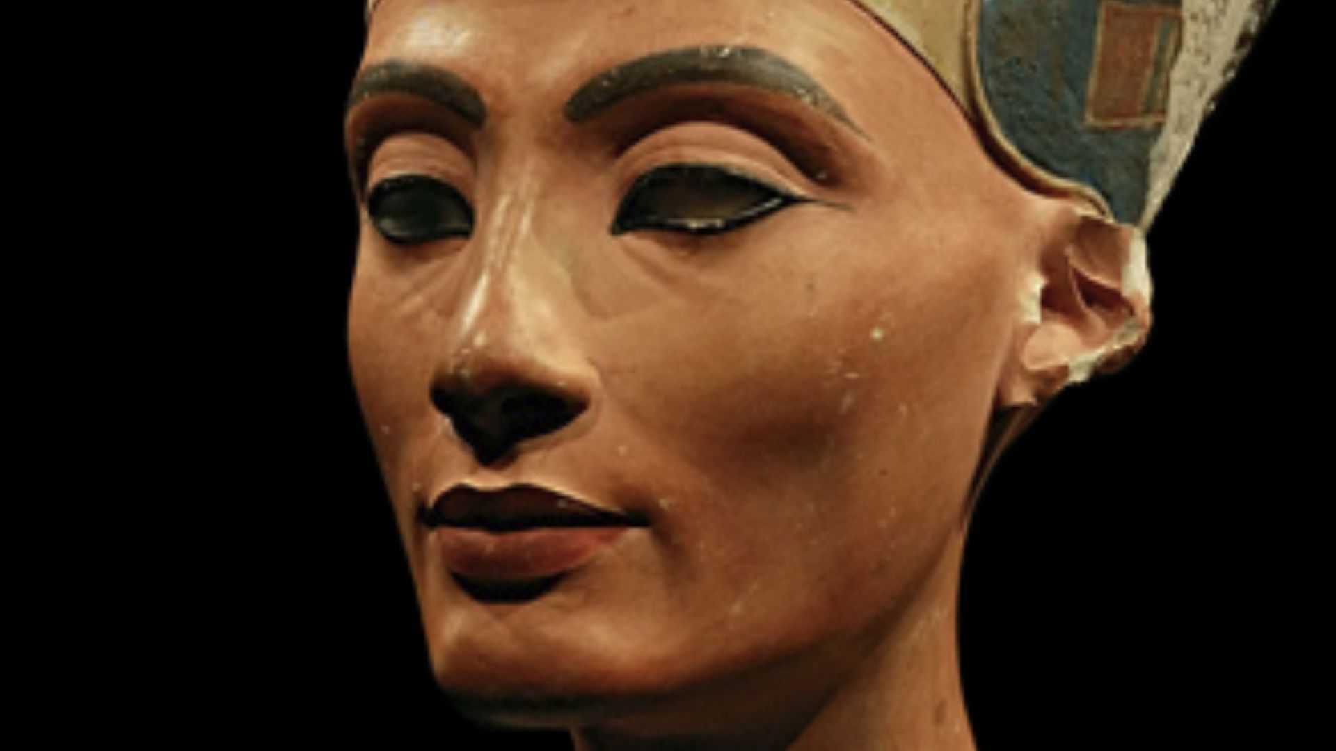 File:Nefertiti 30-01-2006.jpg