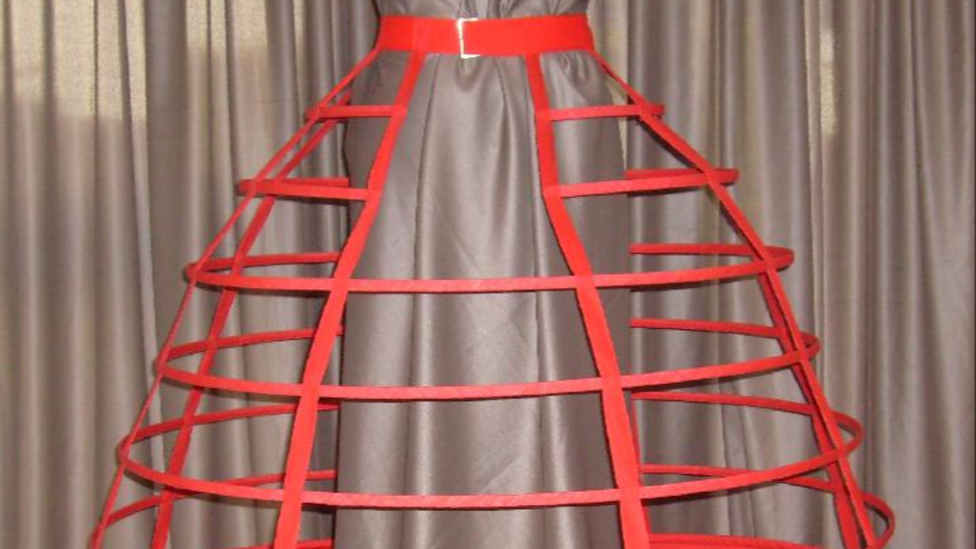 File:1858 Steel Cage Crinoline.jpg