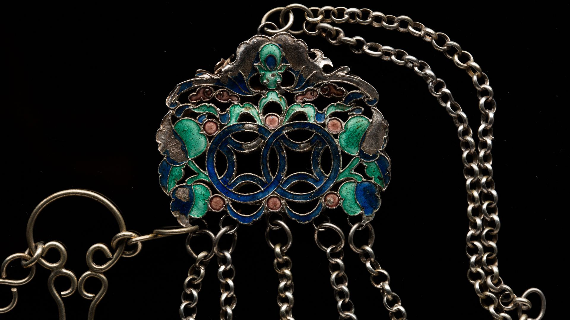 File:Chatelaine (48707926128).jpg