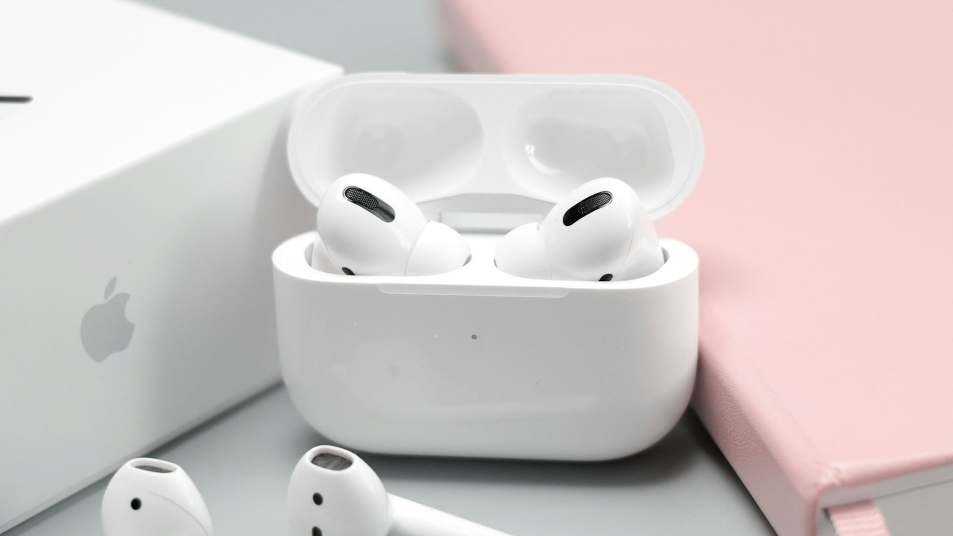 shallow focus photo of Apple AirPods