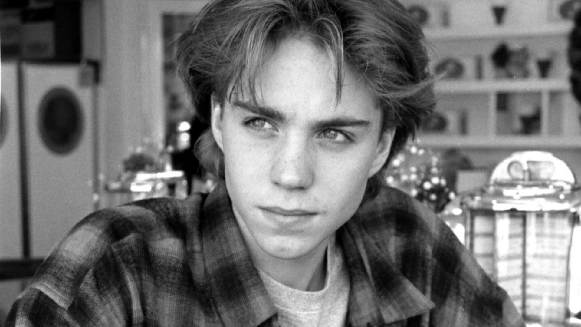 File:Jonathan Brandis Wiki.jpg