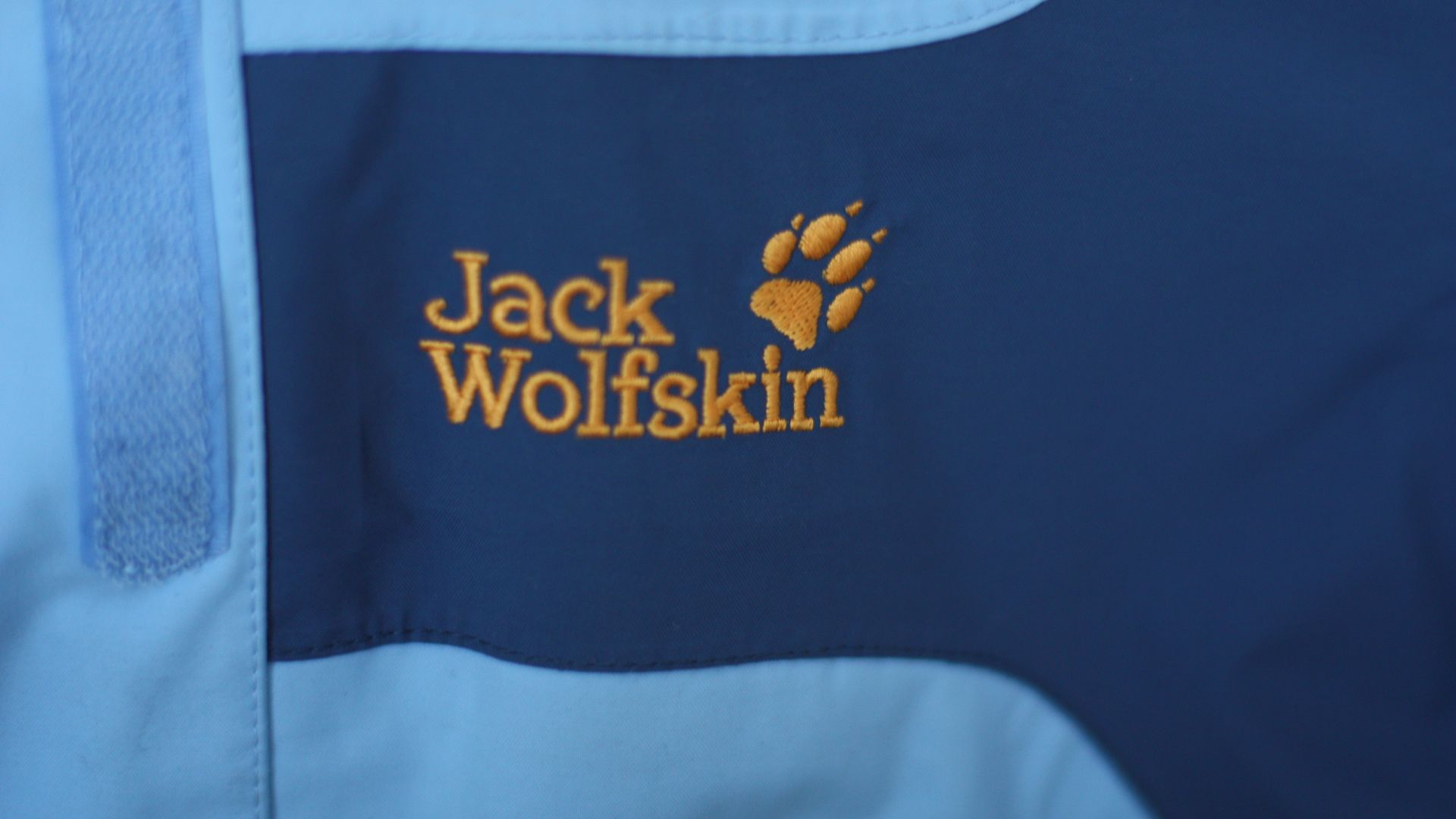 File:Outdoorjacke von Jack Wolfskin 20100104 001.JPG