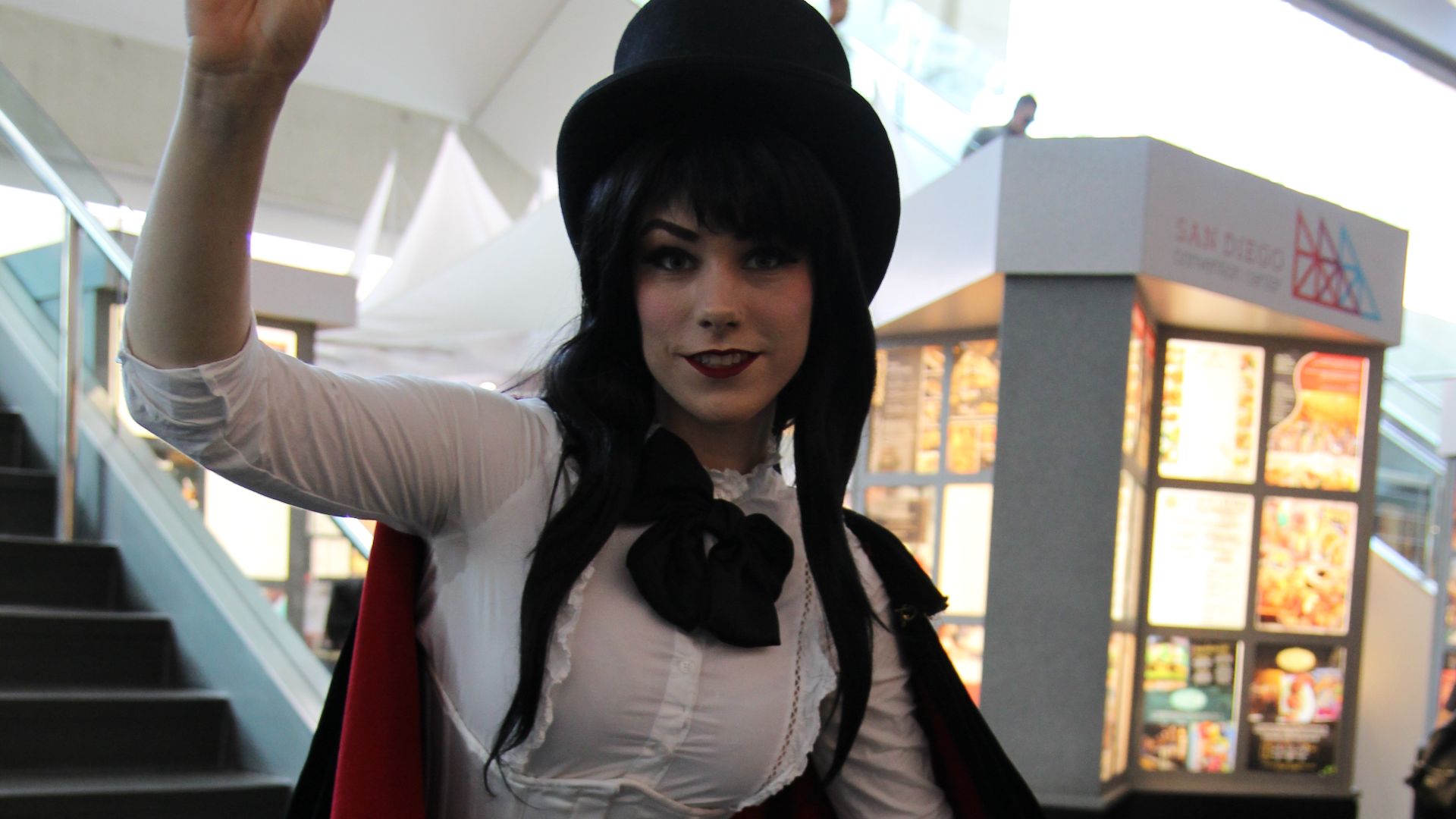 File:San Diego Comic-Con 2019 - Zatanna.jpg