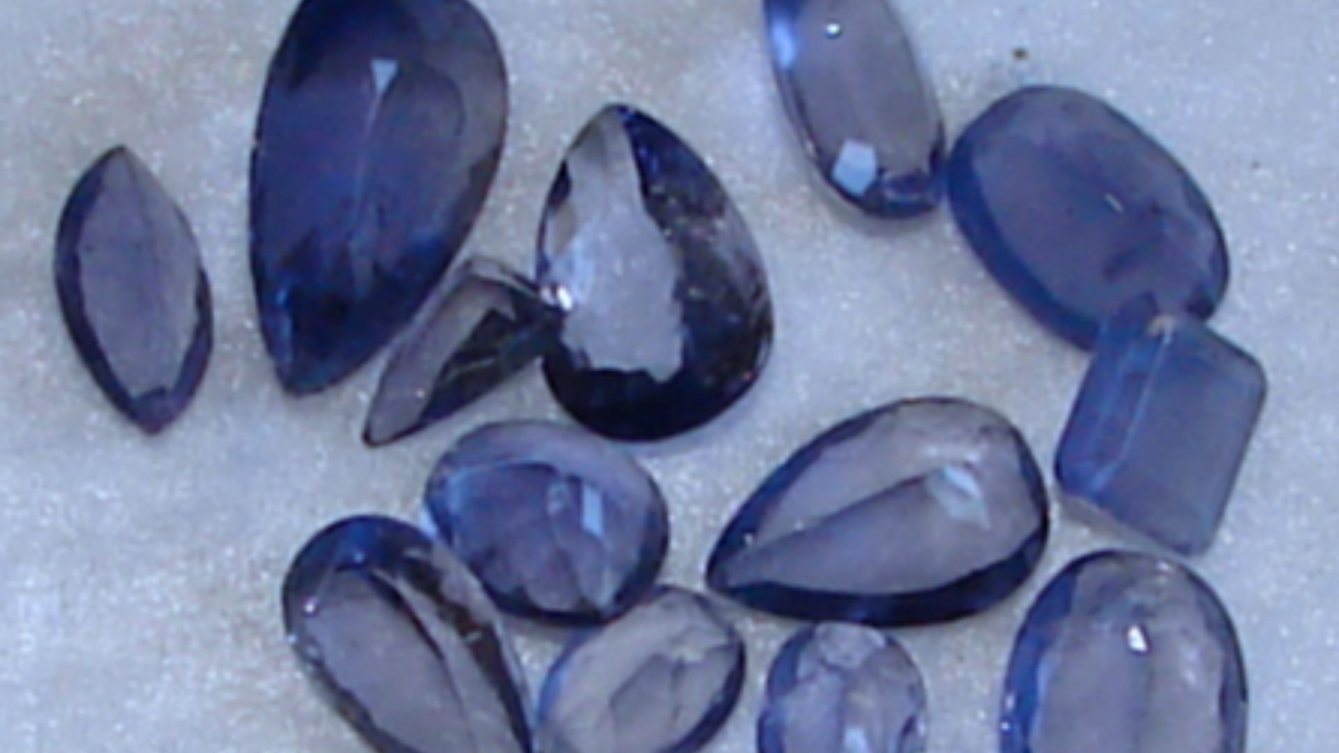 File:Cordierite cut.jpg