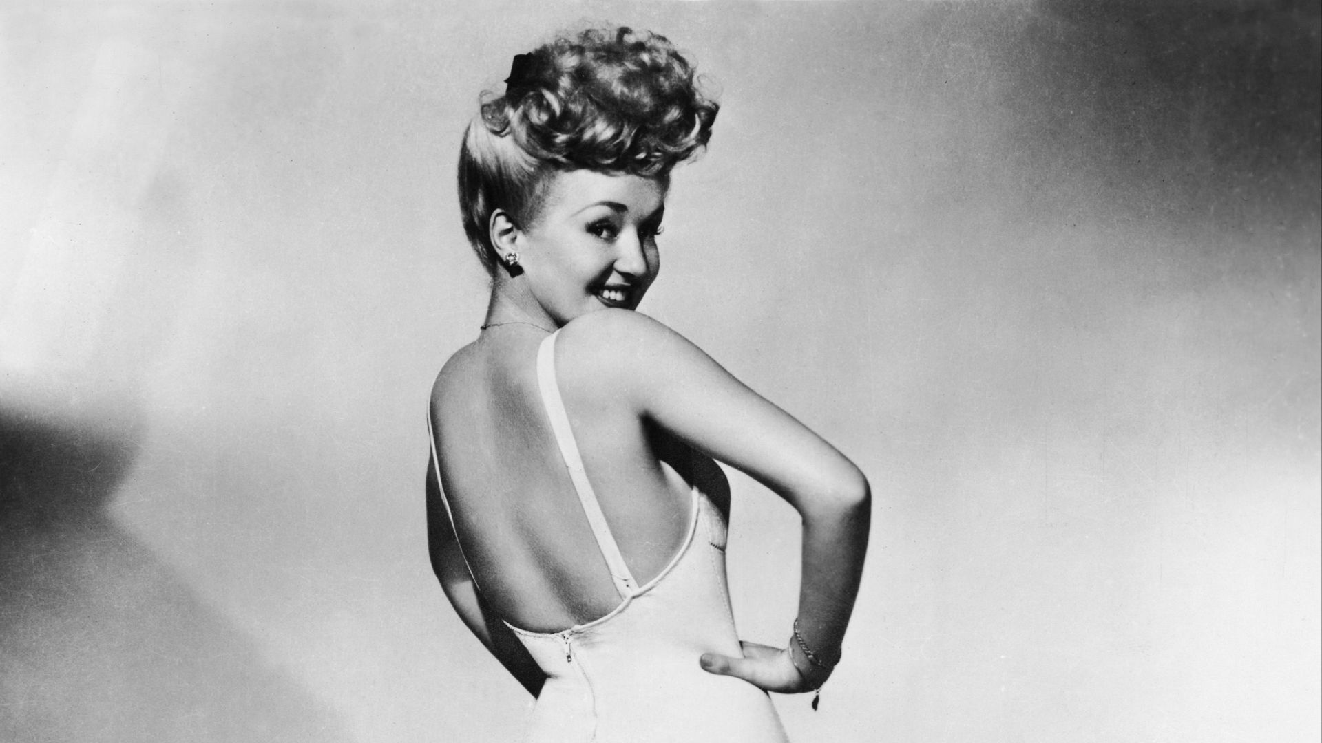 File:Betty Grable, 20th Century Fox.jpg
