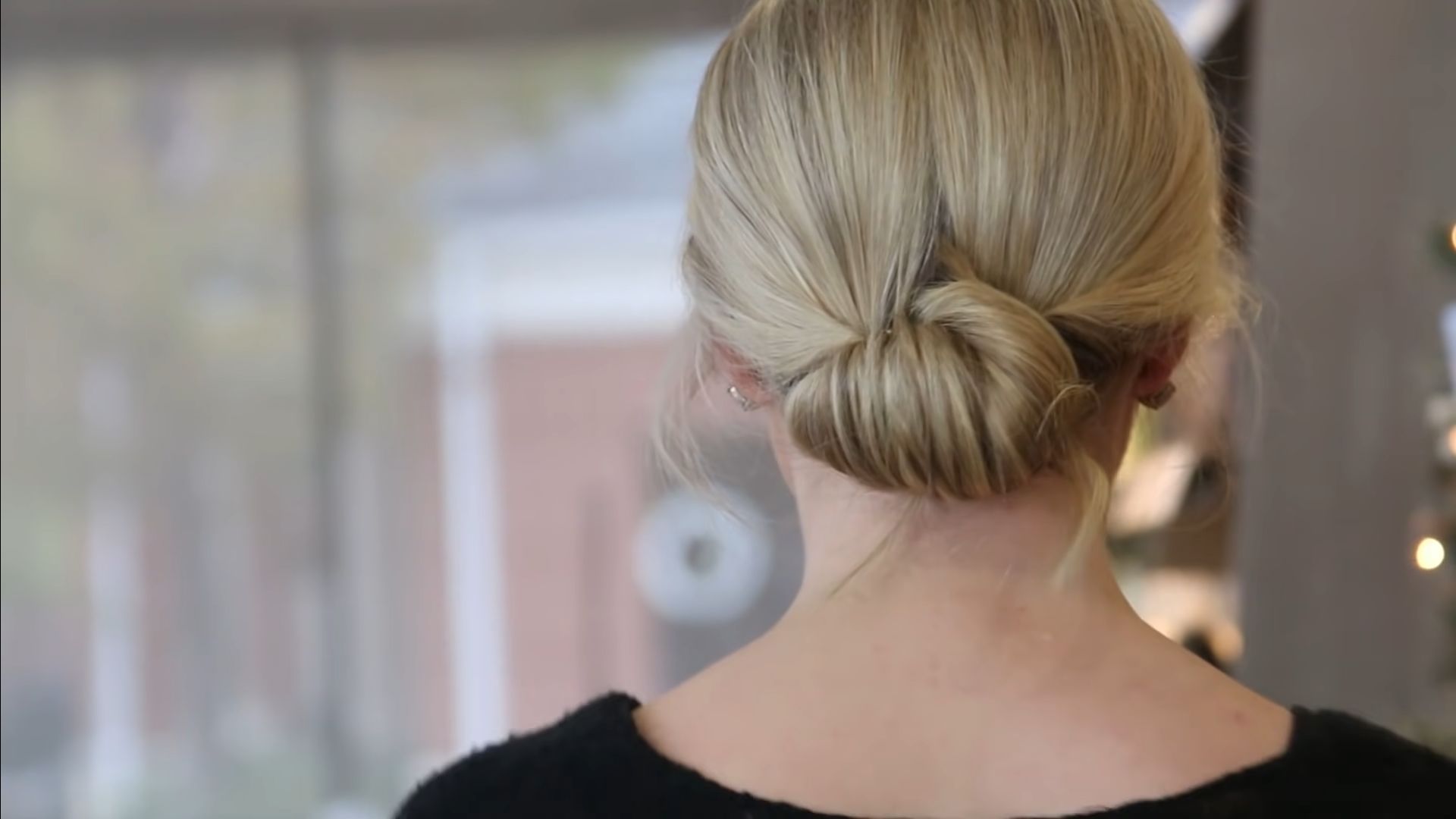 Romantic%20Low%20Chignon.jpg