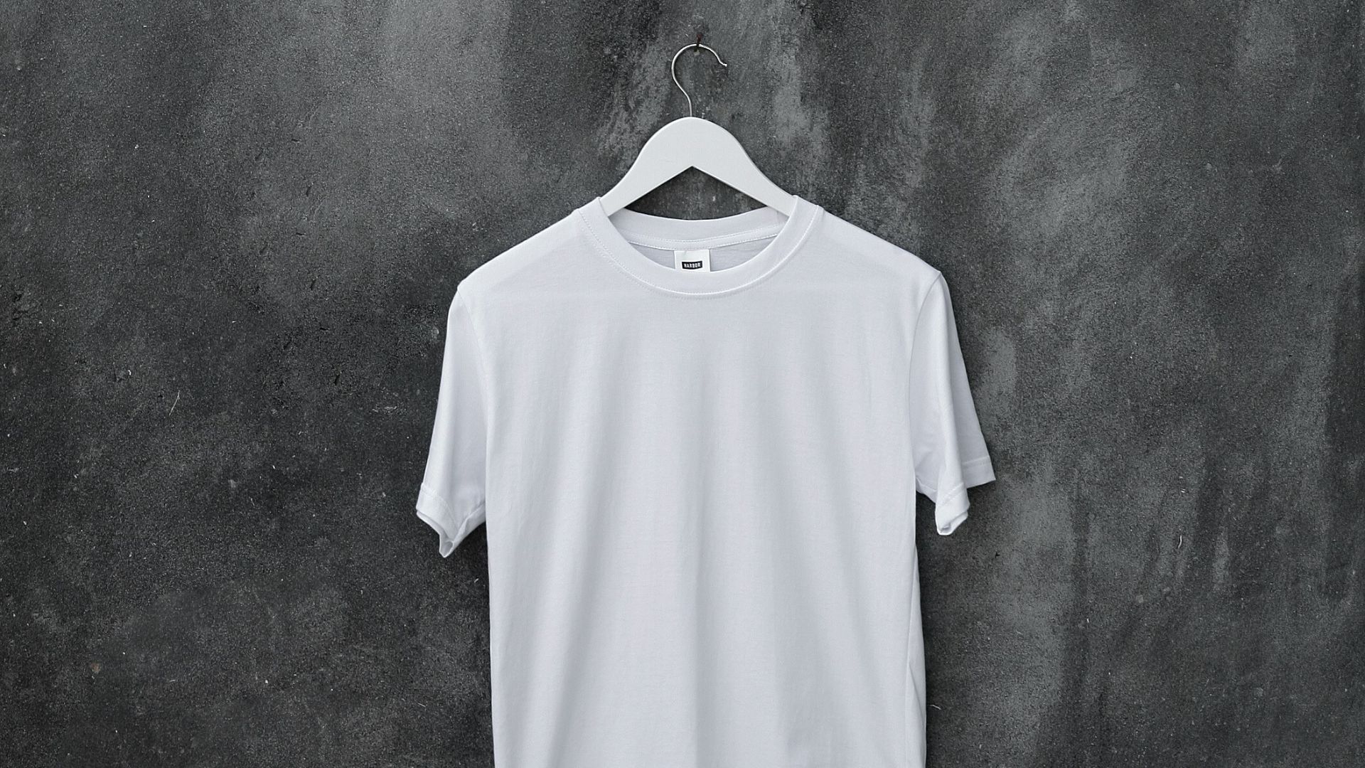white crew neck t-shirt