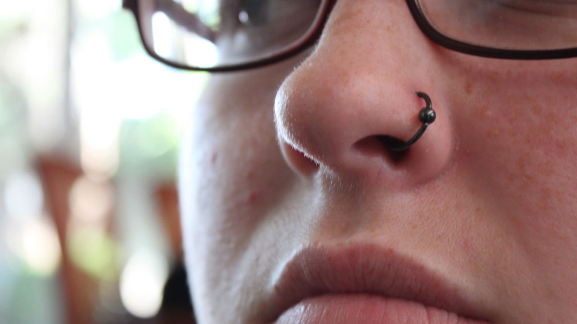 File:Woman with nostril piercing.jpg