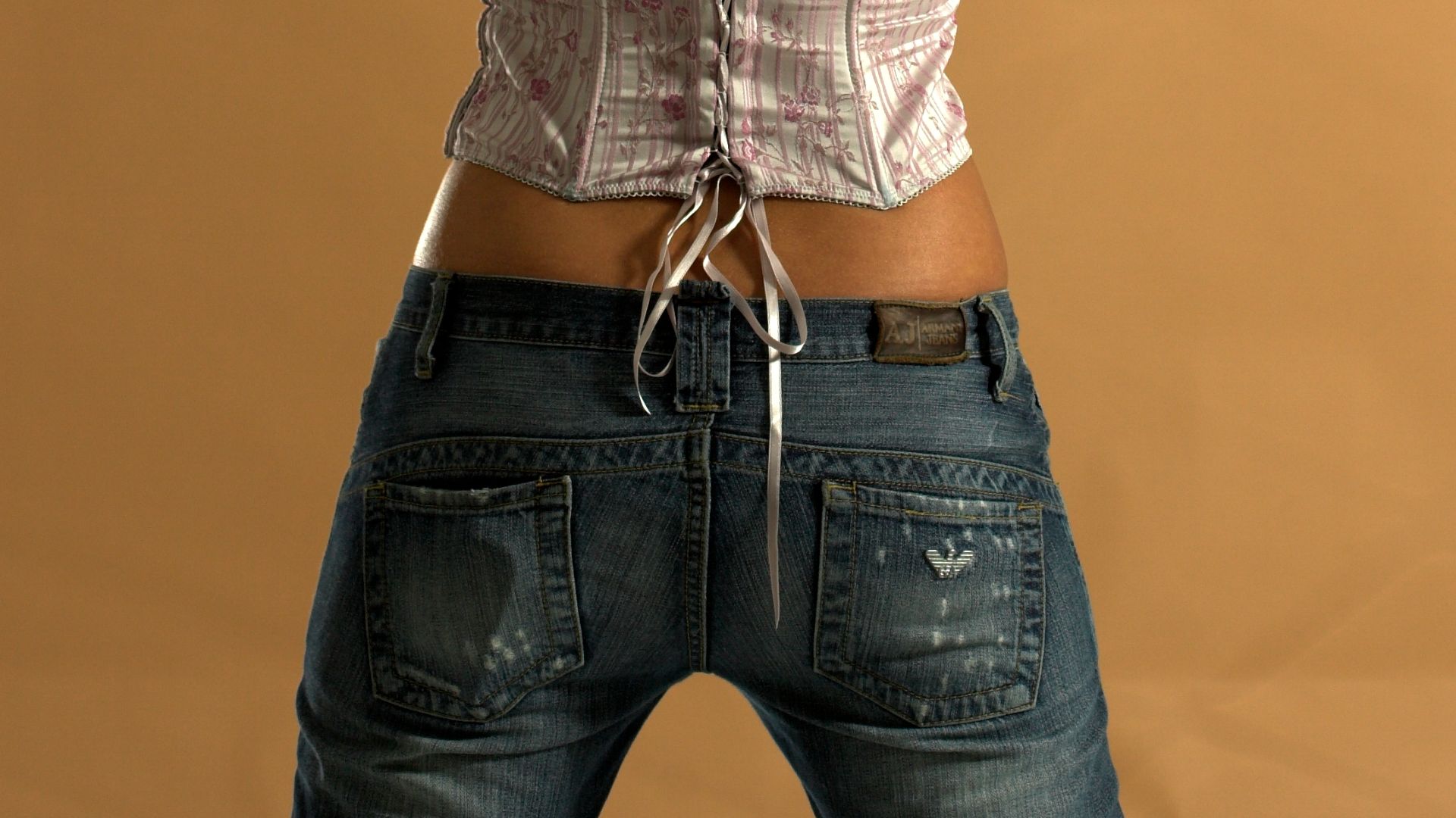 File:Girl in low-rise jeans 2006.jpg