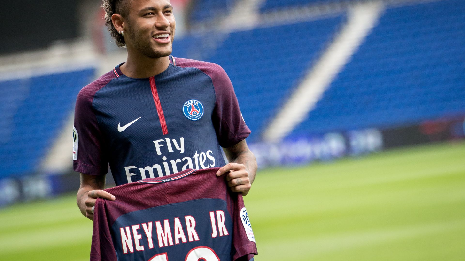 File:Neymar Jr presentation - Press conference for PSG 001.jpg