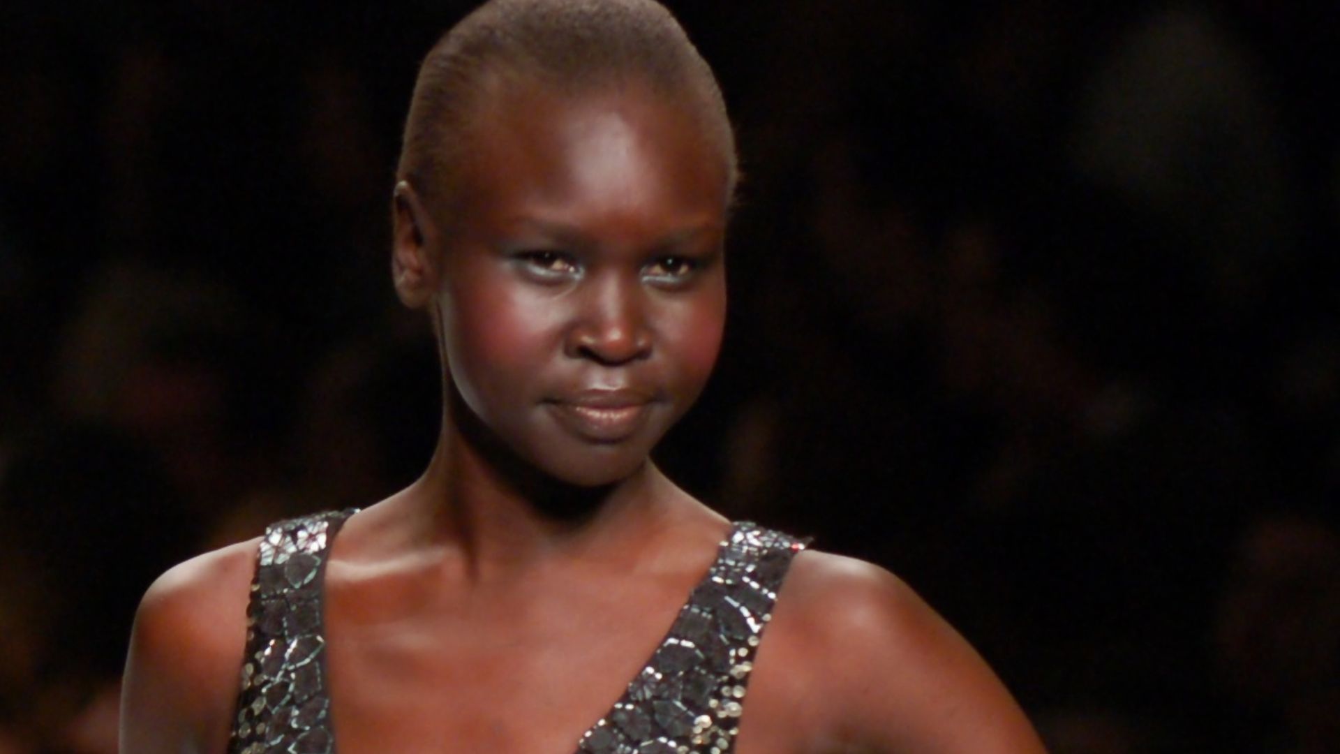 File:AlekWek.jpg
