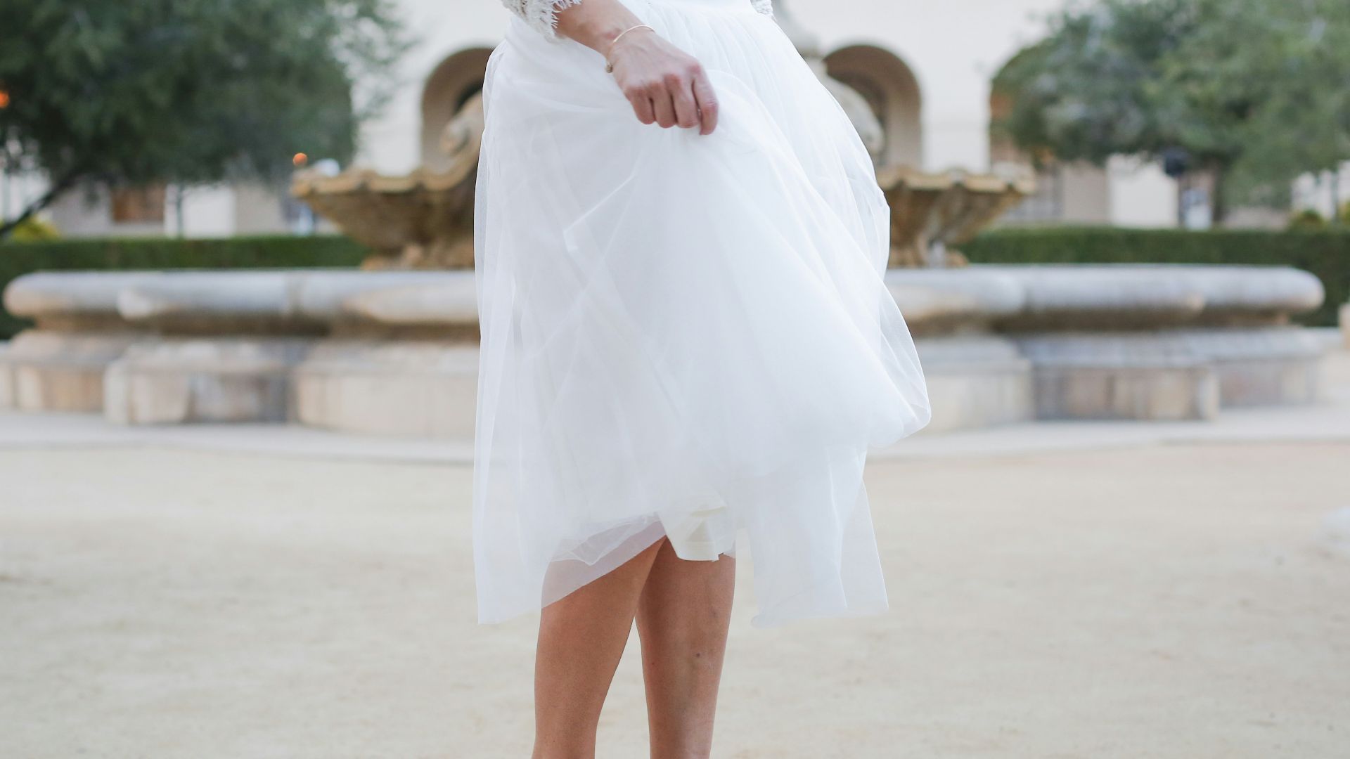 woman wearing white skirt