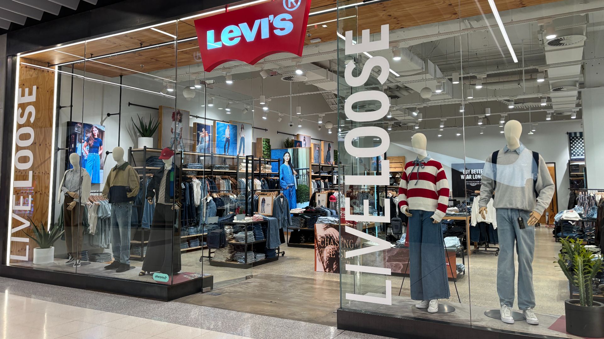 File:Levi's store in the Canberra Centre March 2025.jpg