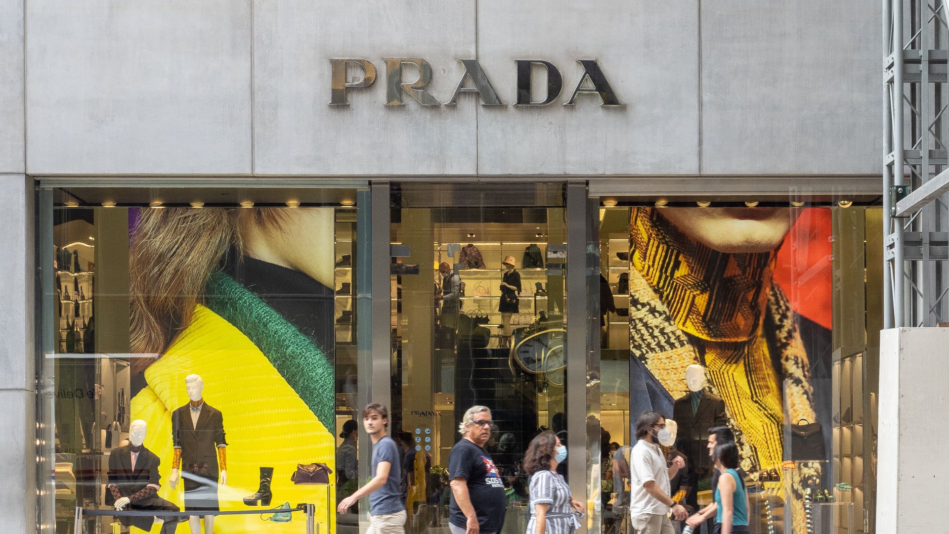 File:Prada - Store (51395501261).jpg