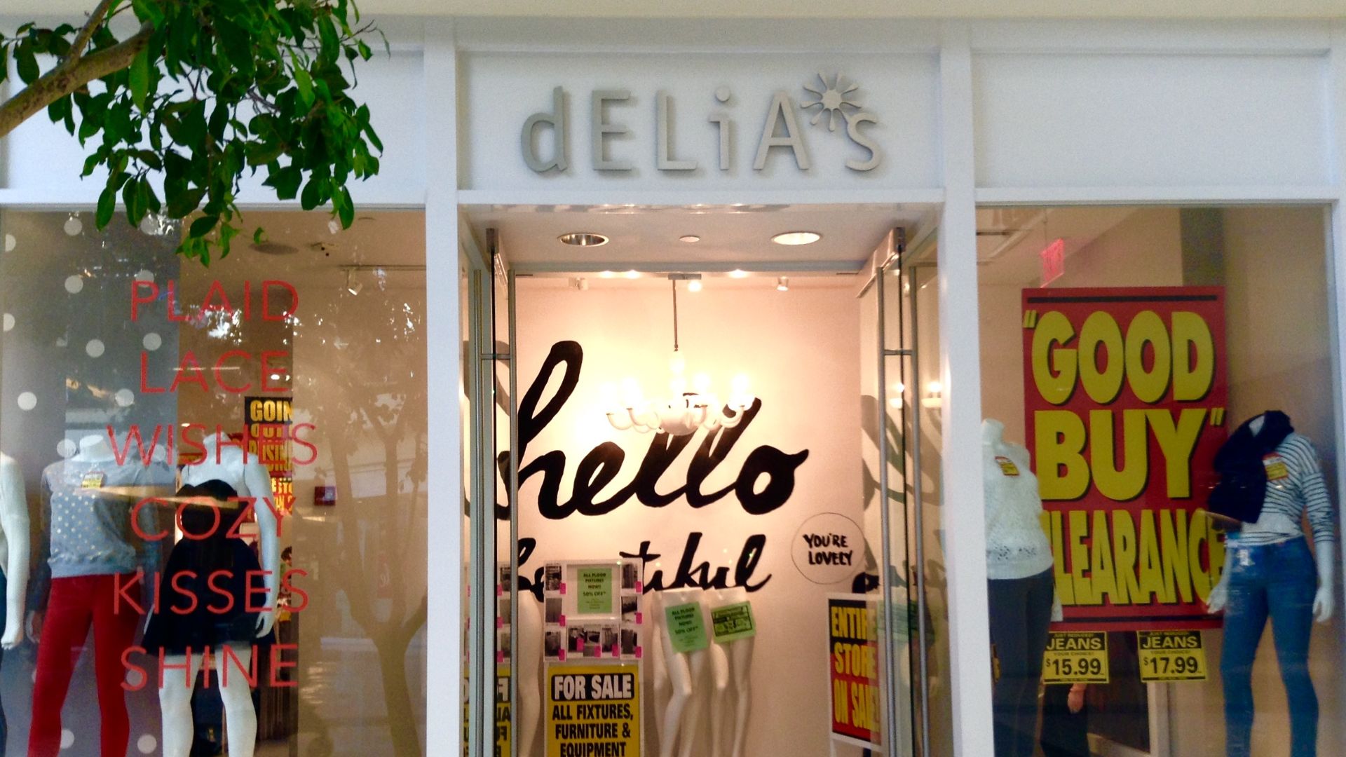 File:Delia's Clothing Store (15681342584).jpg