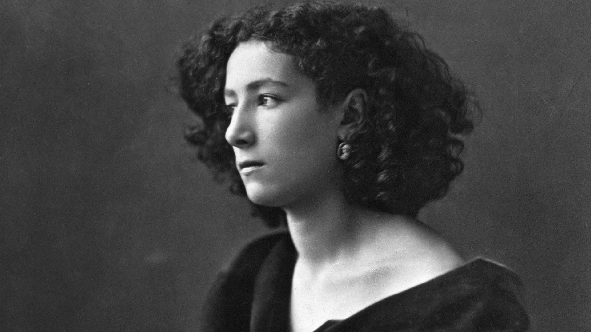 File:Sarah Bernhardt, par Nadar, 1864.jpg
