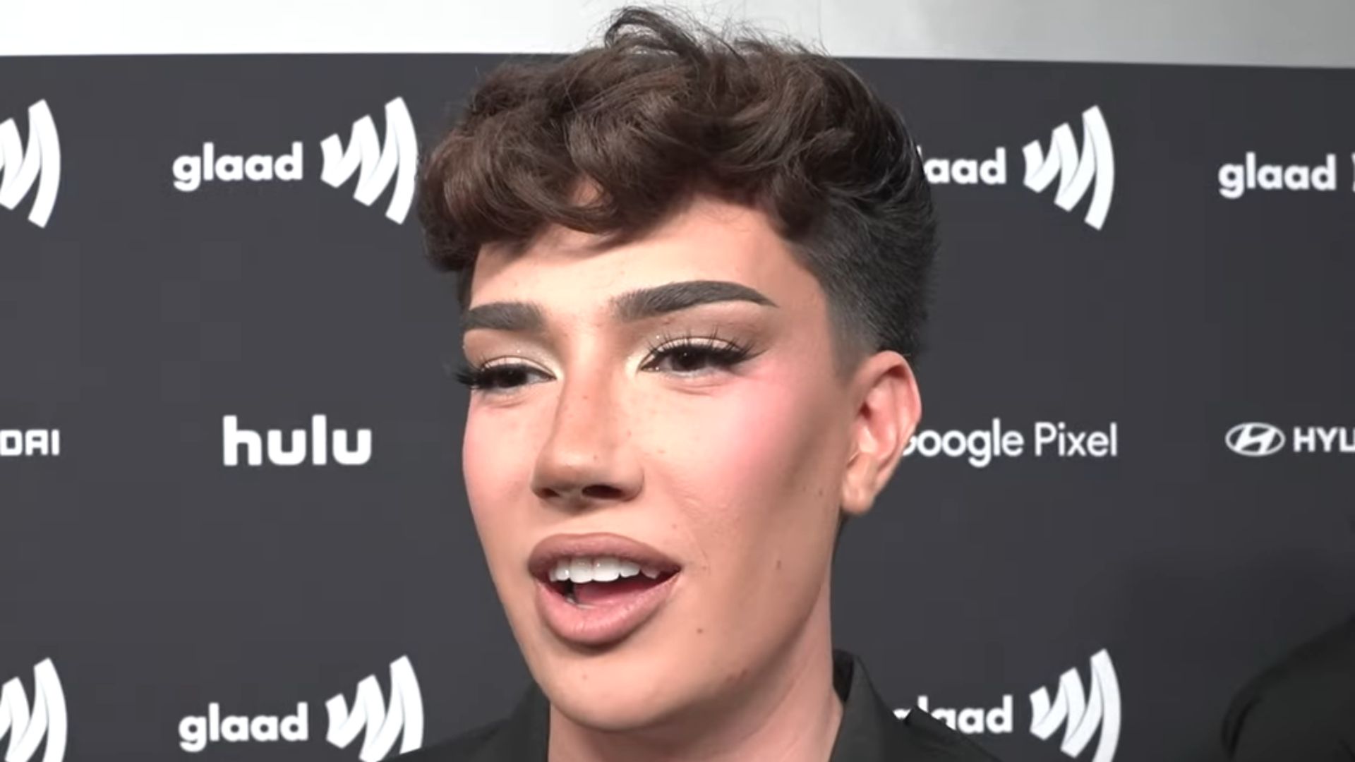 File:James Charles - GLAAD Media Awards 2024.png