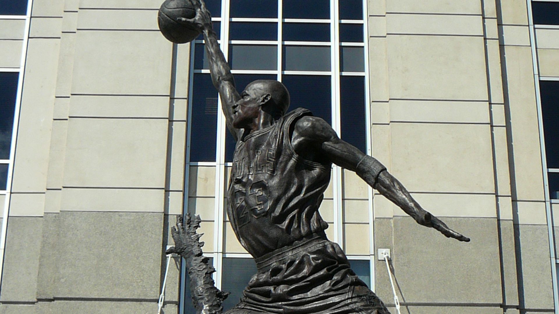 File:Michael Jordan statue.jpg