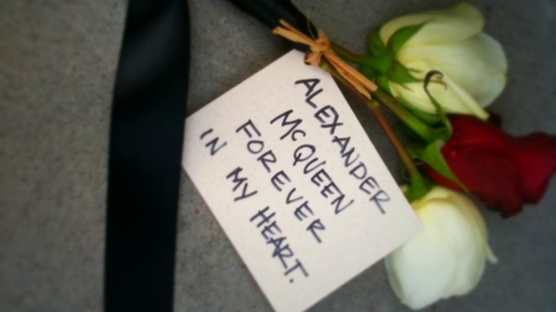 File:Alexander McQueen Shrine.jpg