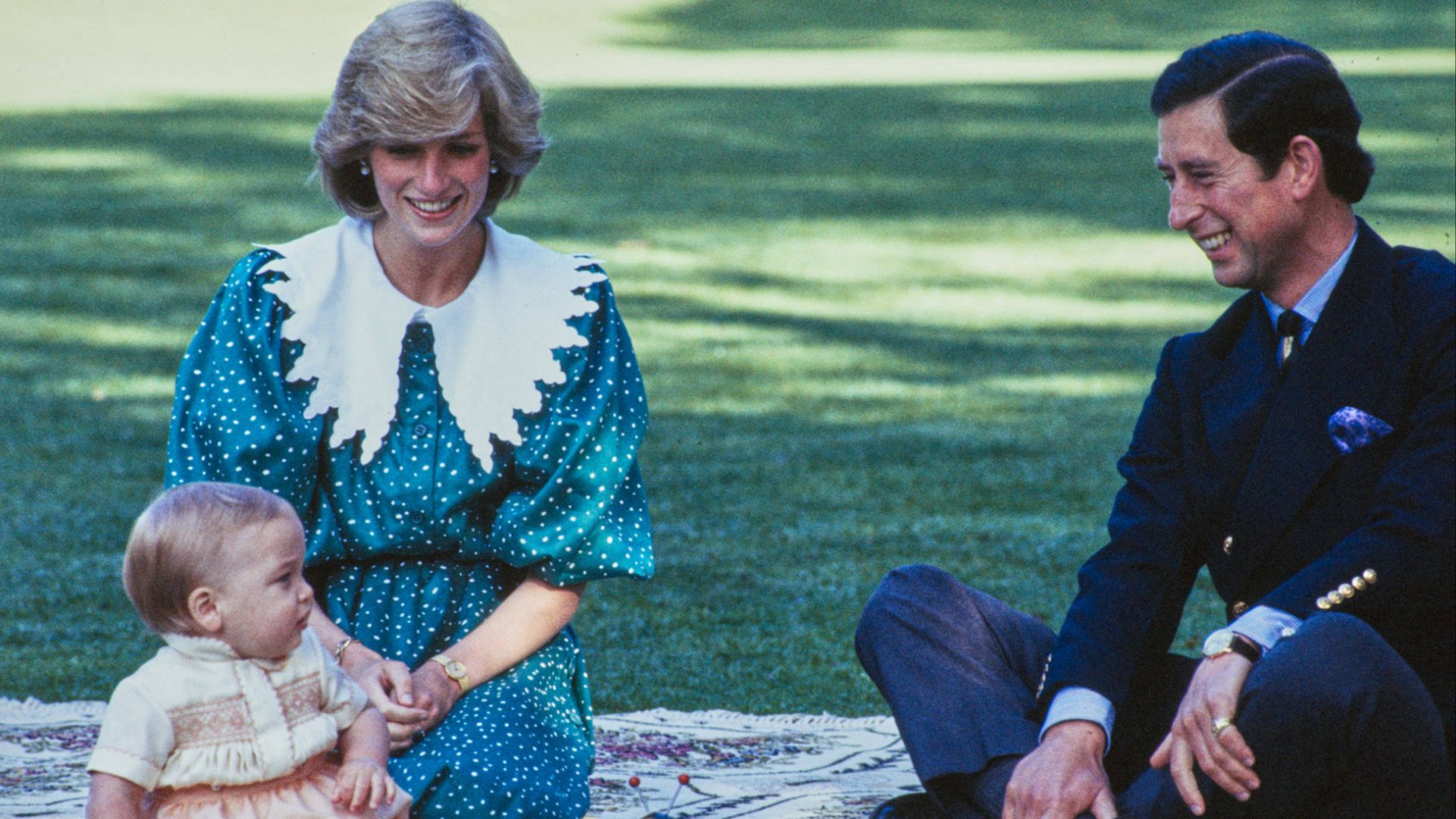 File:Prince Charles, Princess Diana and Prince William at Government House, 1983.jpg