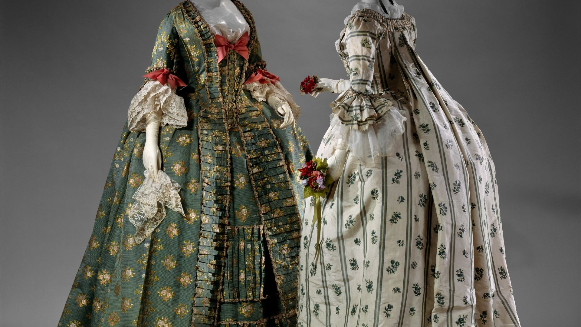 File:Robe à la Française MET DT207671.jpg