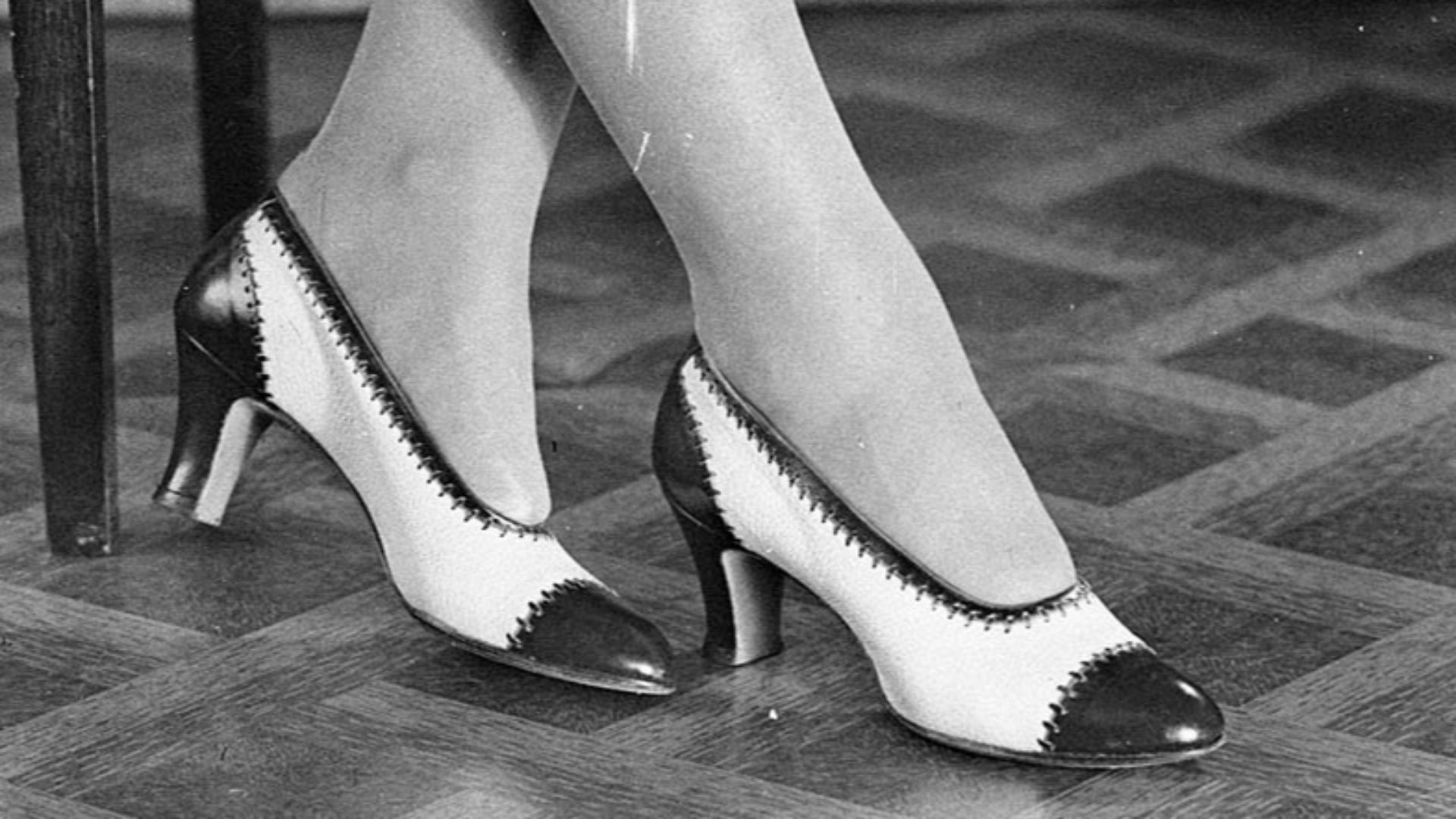File:Women's shoes, ca. 1935 - photographer Sam Hood (4975365819).jpg
