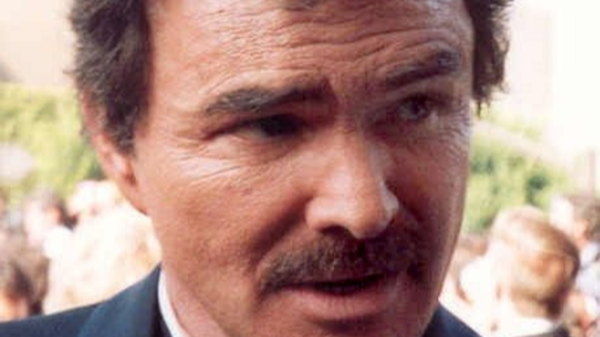 File:Burt Reynolds 1991 portrait crop.jpg