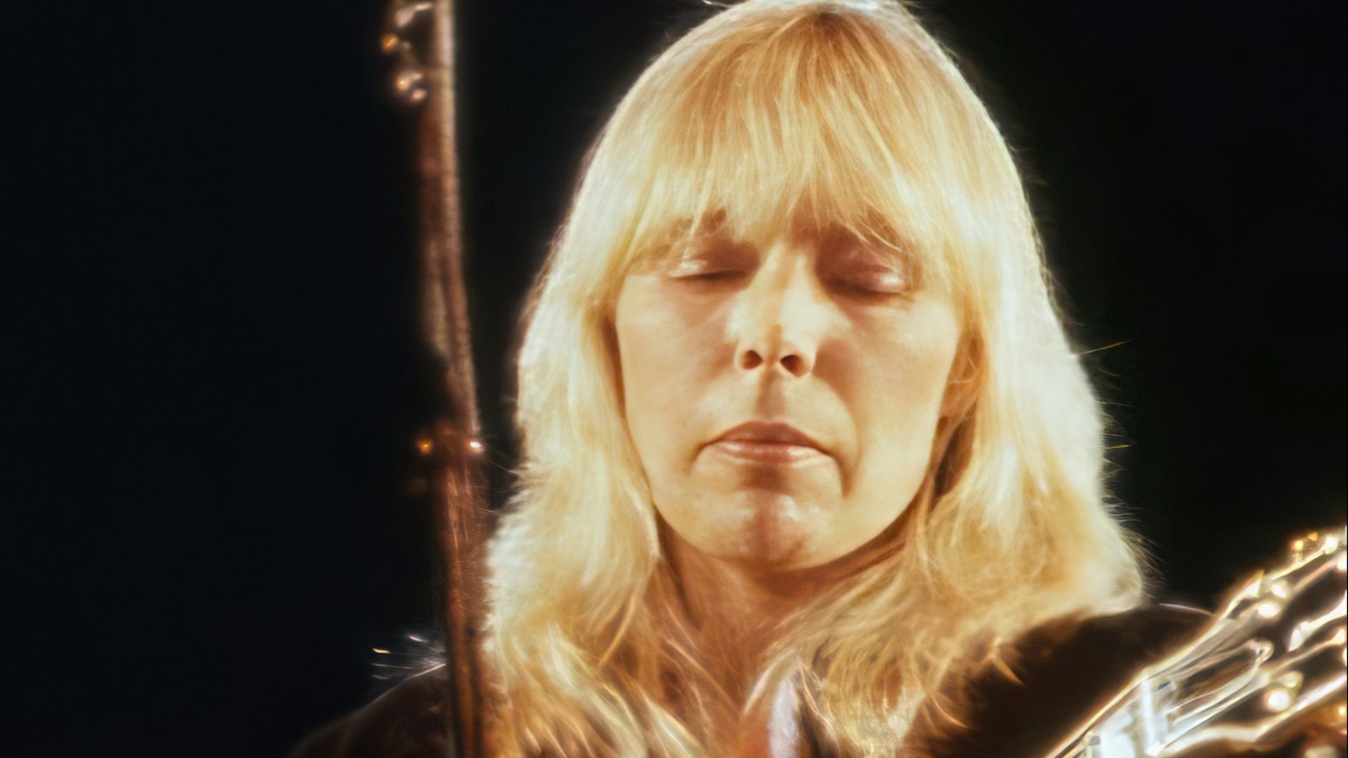 File:Joni Mitchell 1983.jpg