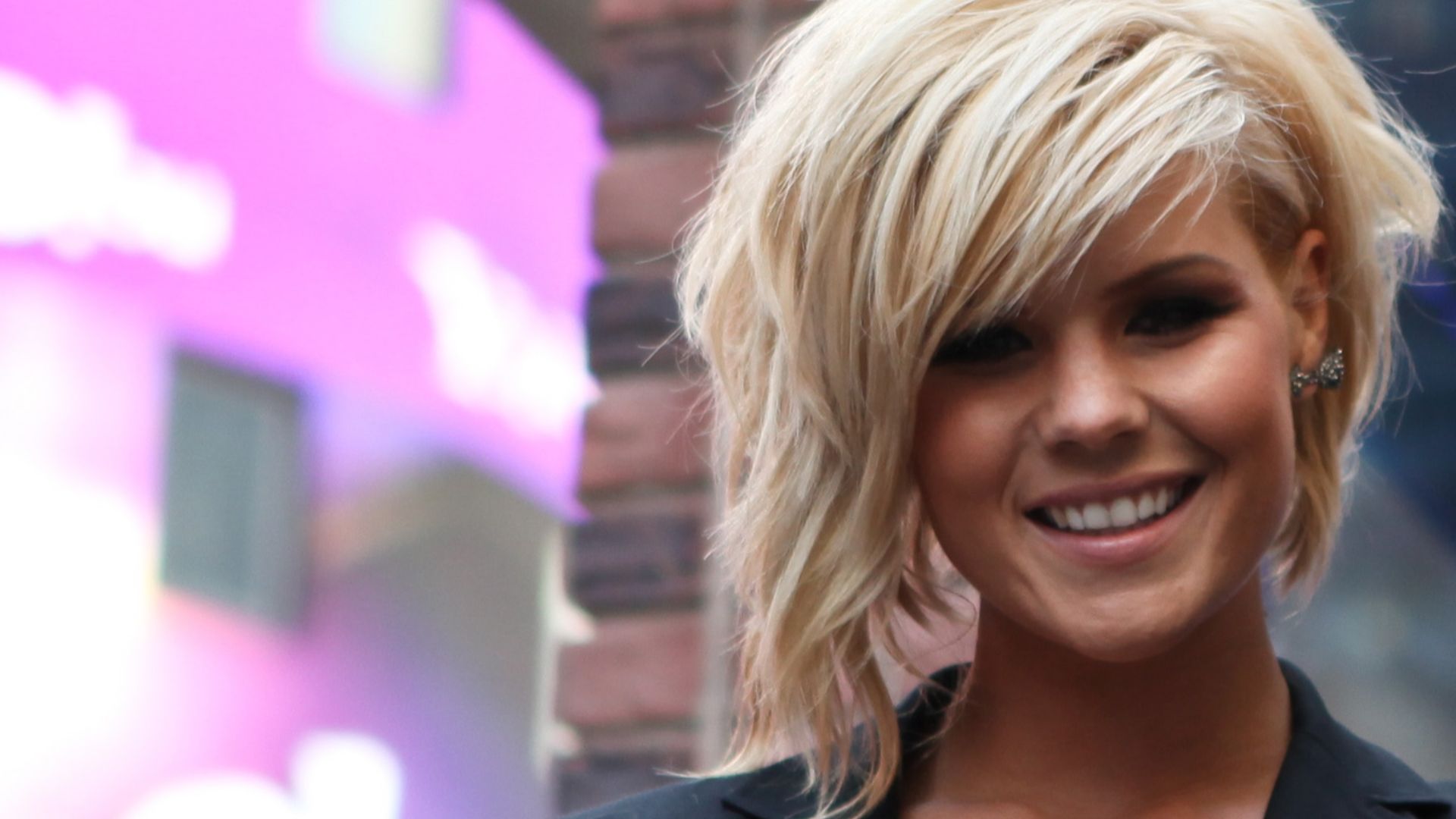 File:Kimberly Caldwell Yahoo.jpg