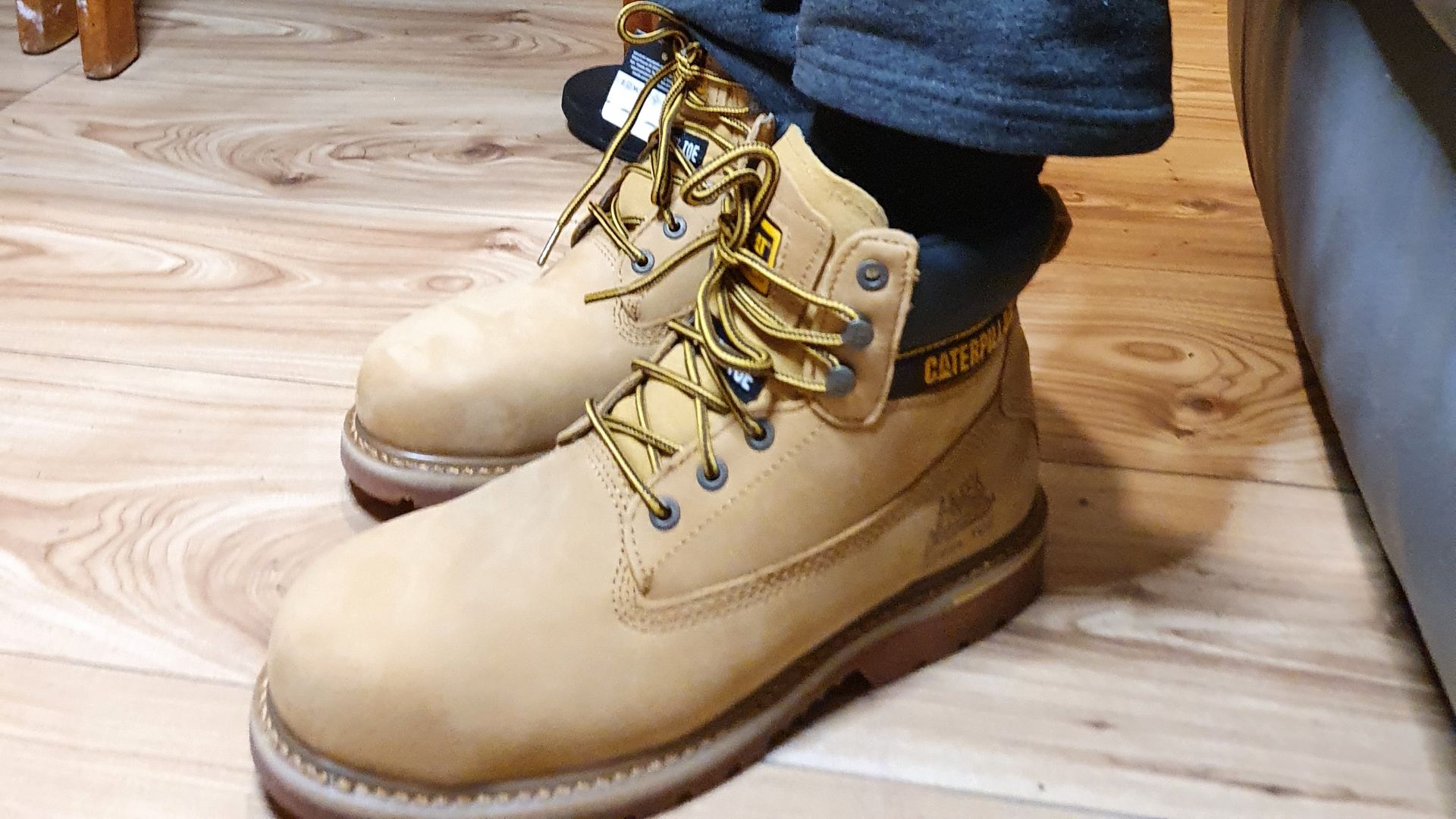 File:Caterpillar Second Shift steel toe work boots.jpg