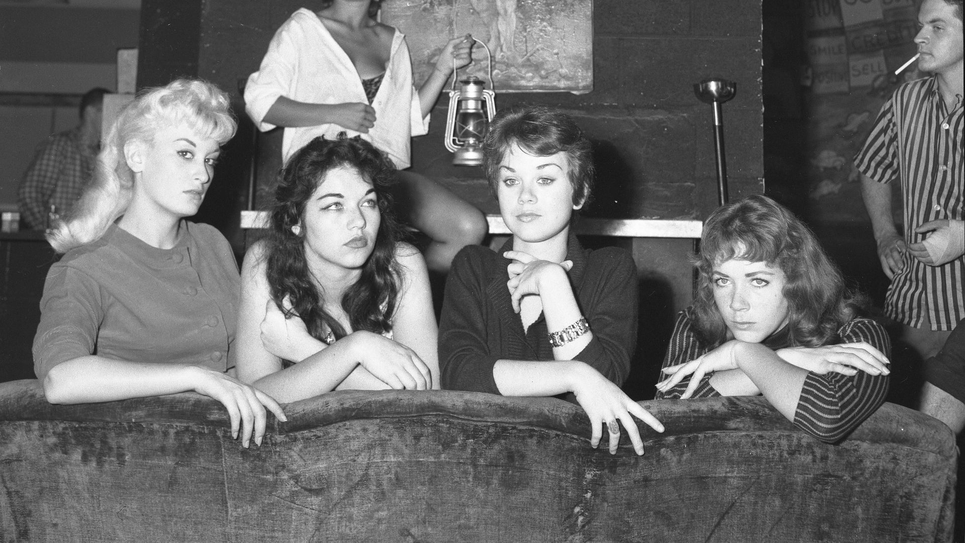 File:Miss Beatnik of 1959 contestants.jpg