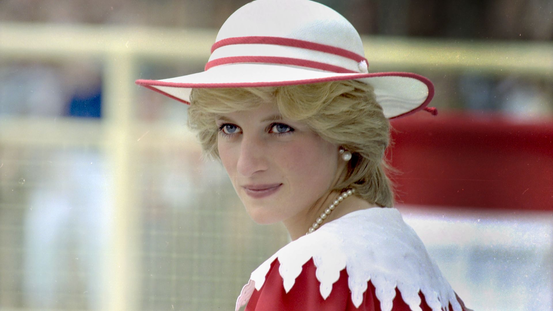 File:Royal Visit of Prince Charles and Princess Diana to Edmonton, Alberta - Princess Diana at Welcoming Address by Premier Peter Lougheed at the Alberta Legislature, 30 June 1983.jpg