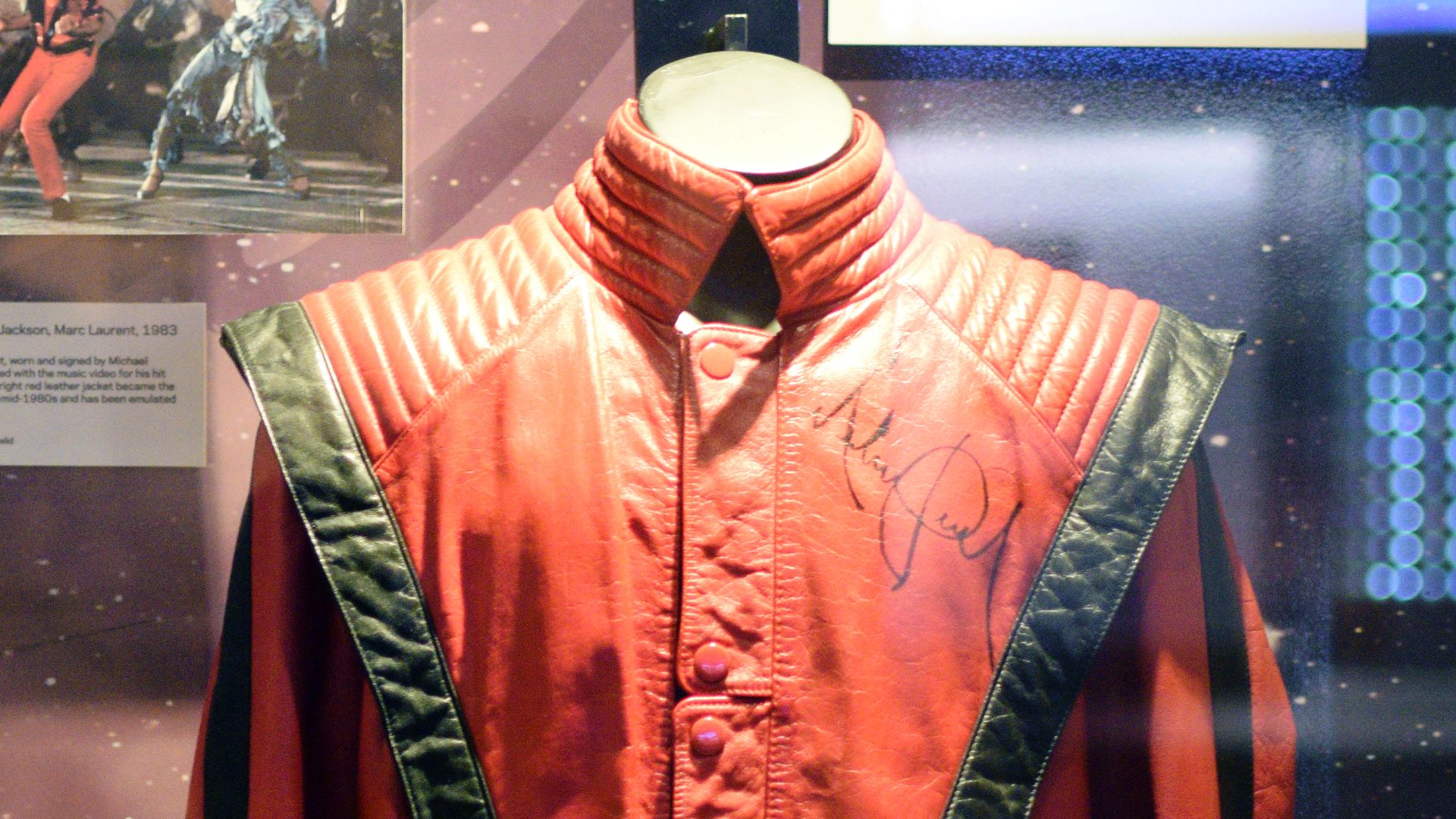 File:Michael Jackson Thriller Jacket, Grammy Museum 2020.jpg