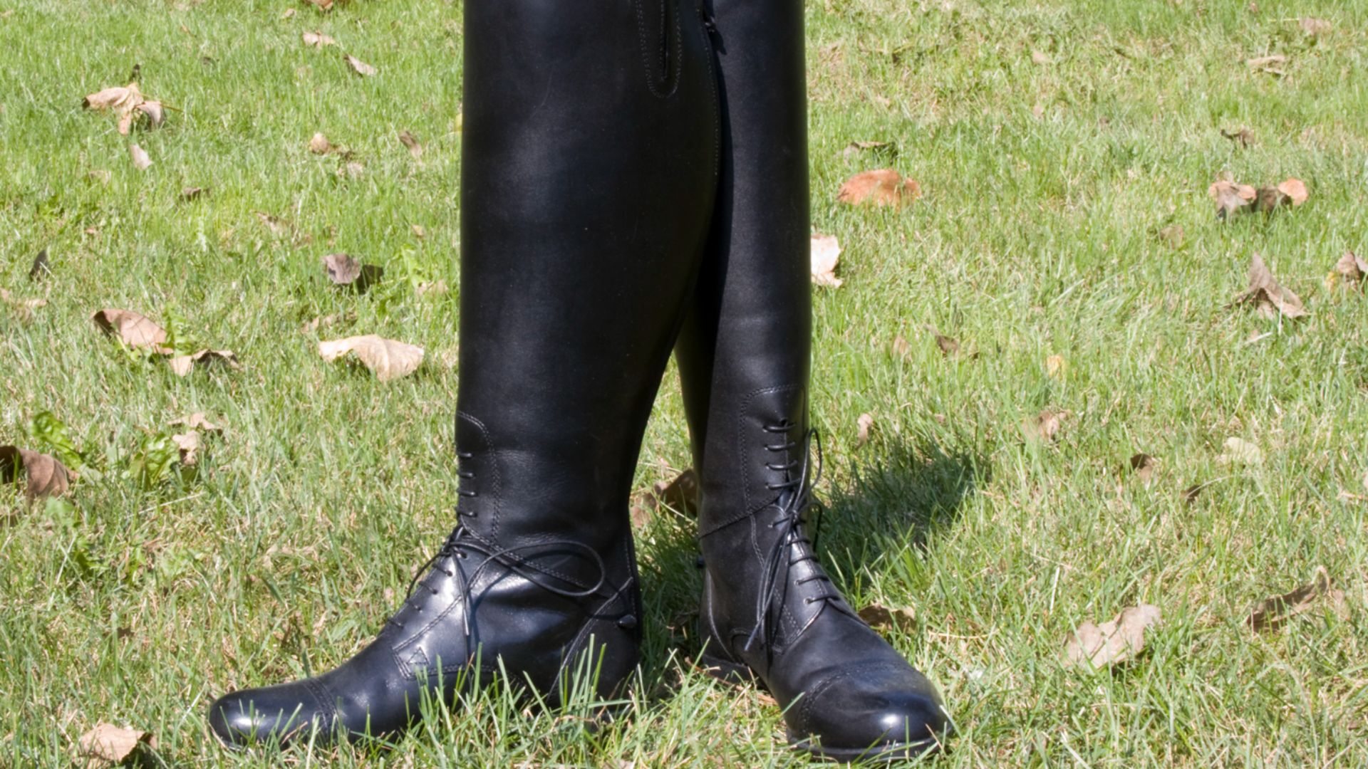 File:Fieldboots.jpg