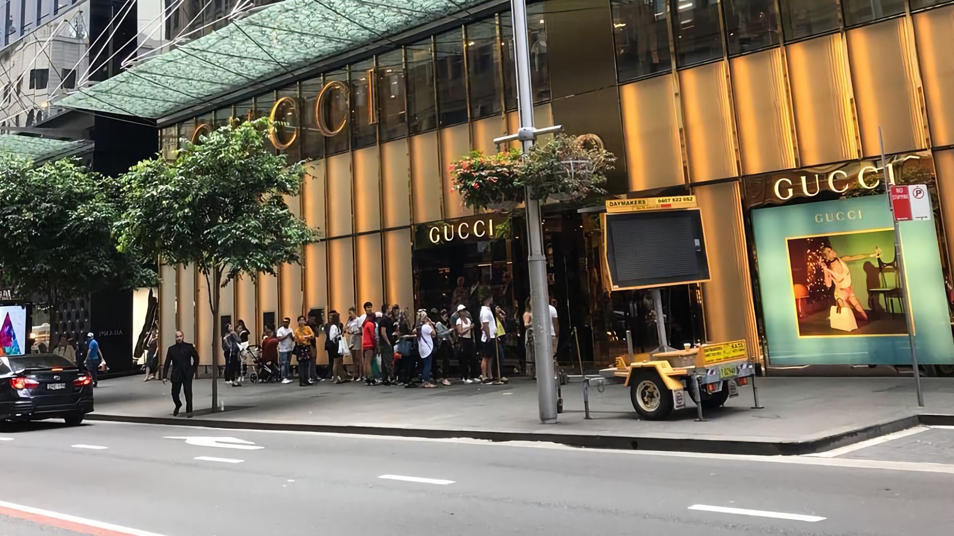 File:Gucci Store In Sydney (262187111).jpeg