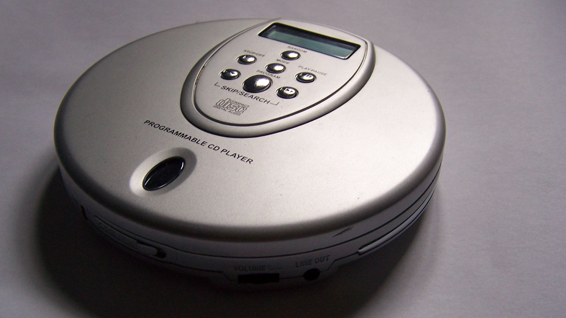 File:Woolworths Personal CD Player 266D0290.jpg