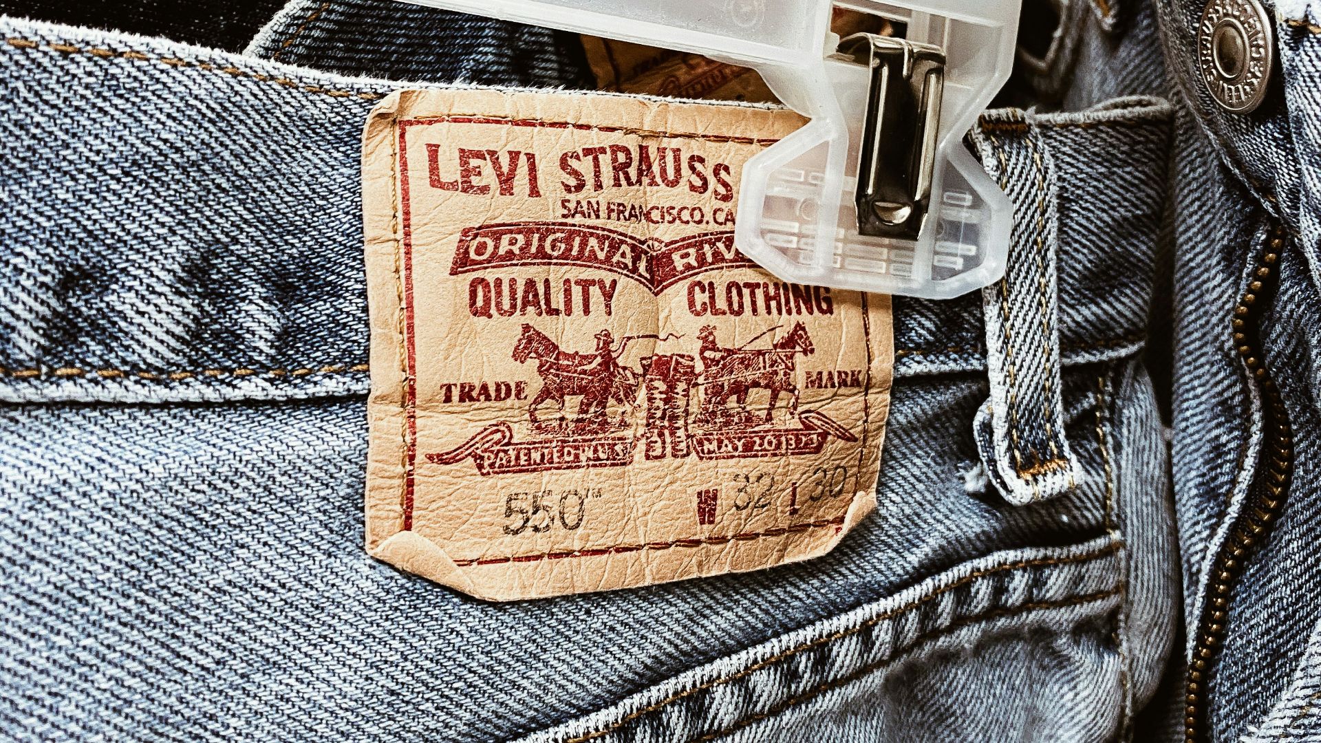 blue levis denim bottoms
