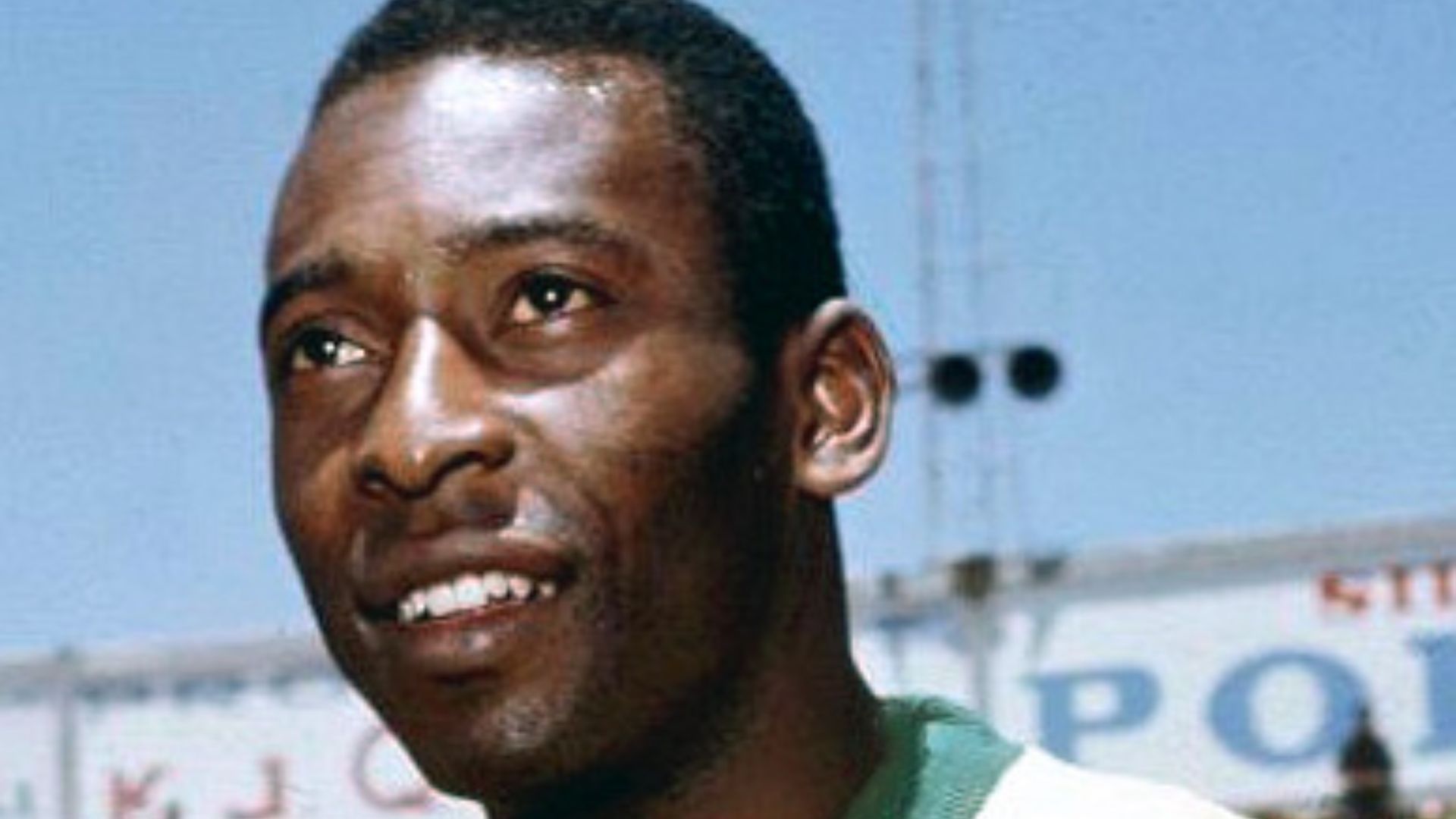 File:Pele con brasil (cropped).jpg