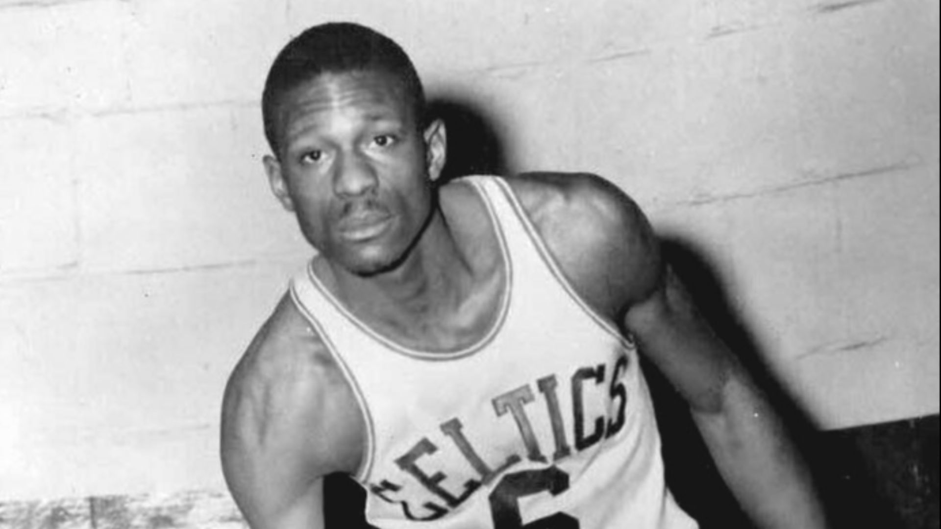 File:Bill russell dribbling (cropped).jpg