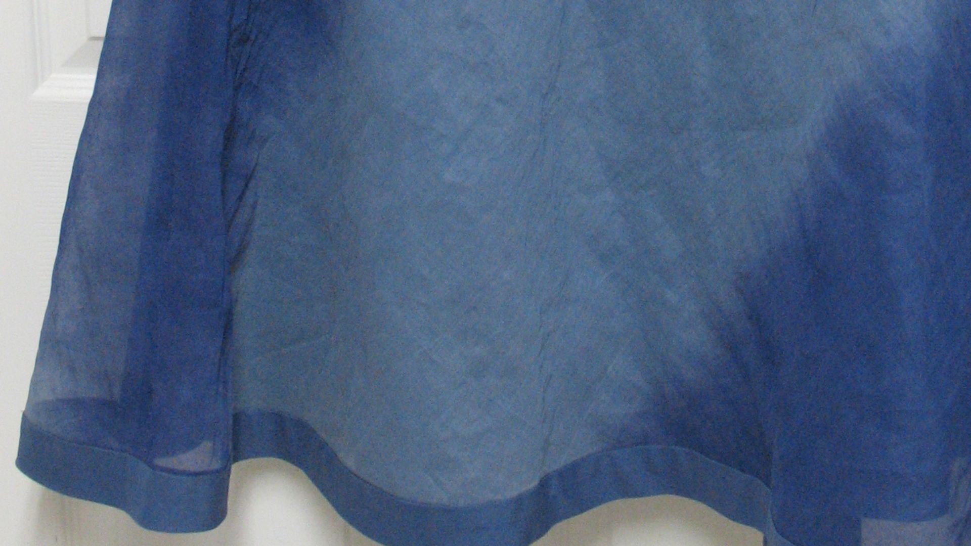 File:Organza skirt 2.jpg