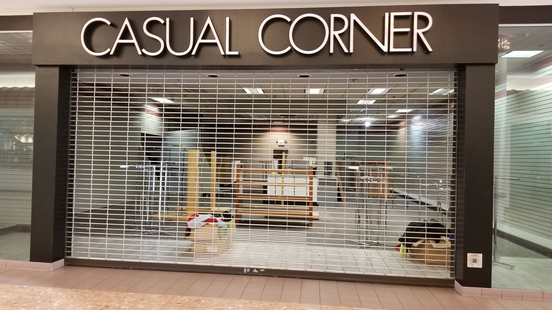 File:Casual Corner - North DeKalb Mall (Fear Street Set) Atlanta, GA May 2019.jpg