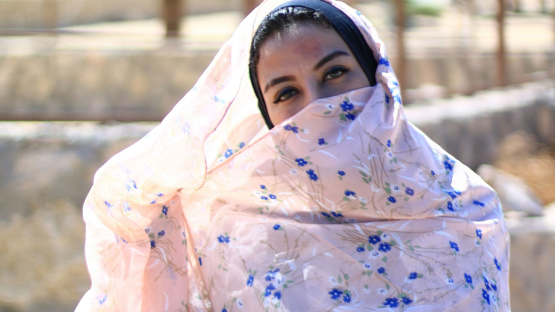 woman in blue and white hijab