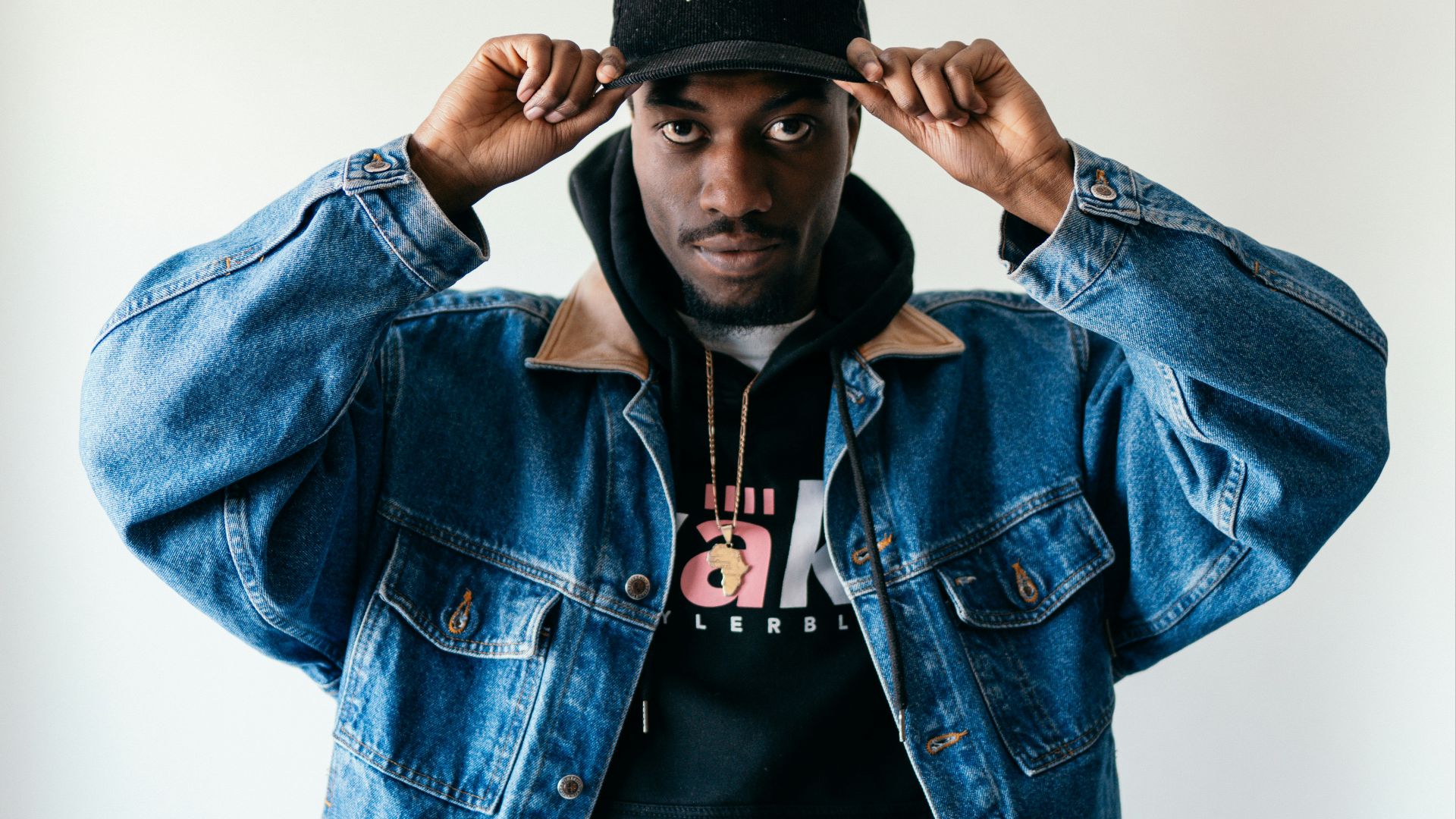 17912950069b766b6b8dd0ab71134254f11689cf3b70c6acaa.jpg